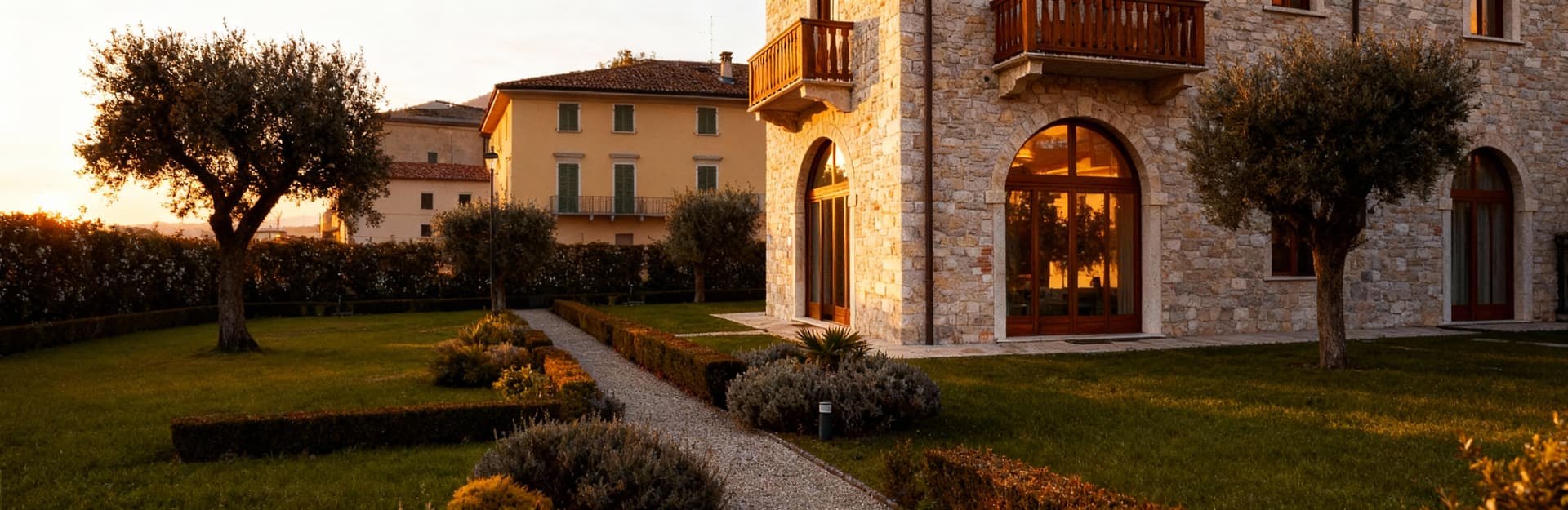 Independent houses for sale in Pordenone, Friuli-Venezia Giulia, showcasing stunning views, rich culture, and unique architecture.