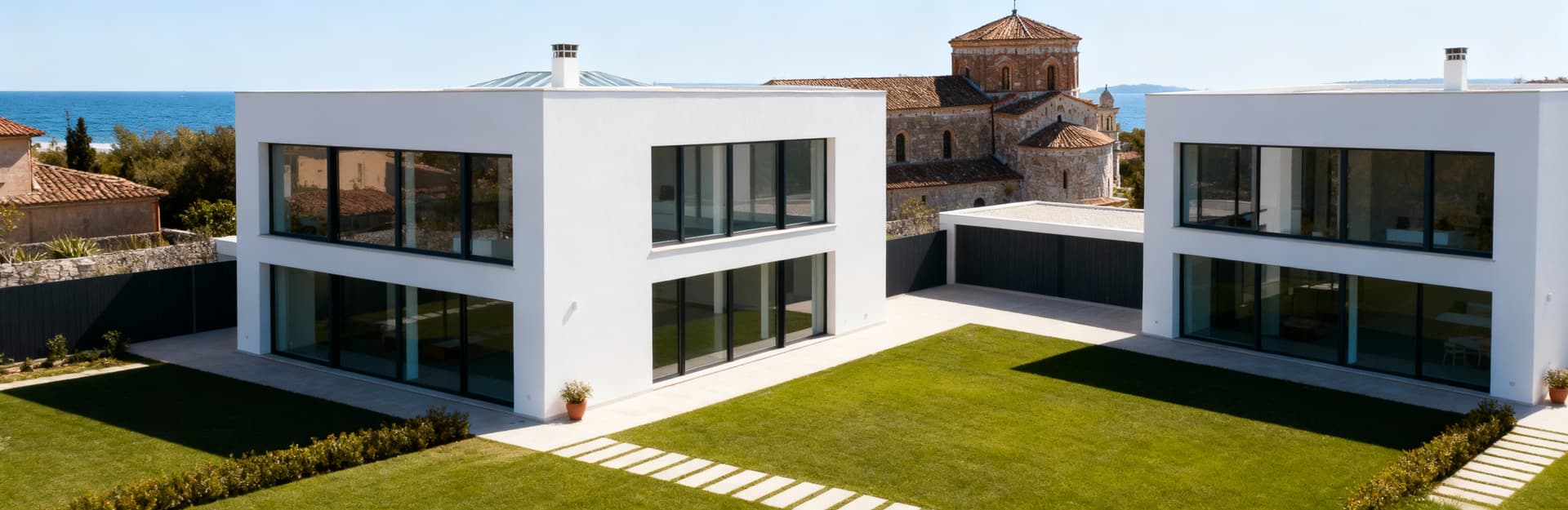 Luxury properties for sale in Pisa near the sea, featuring seaside villas and modern penthouses with stunning terraces.