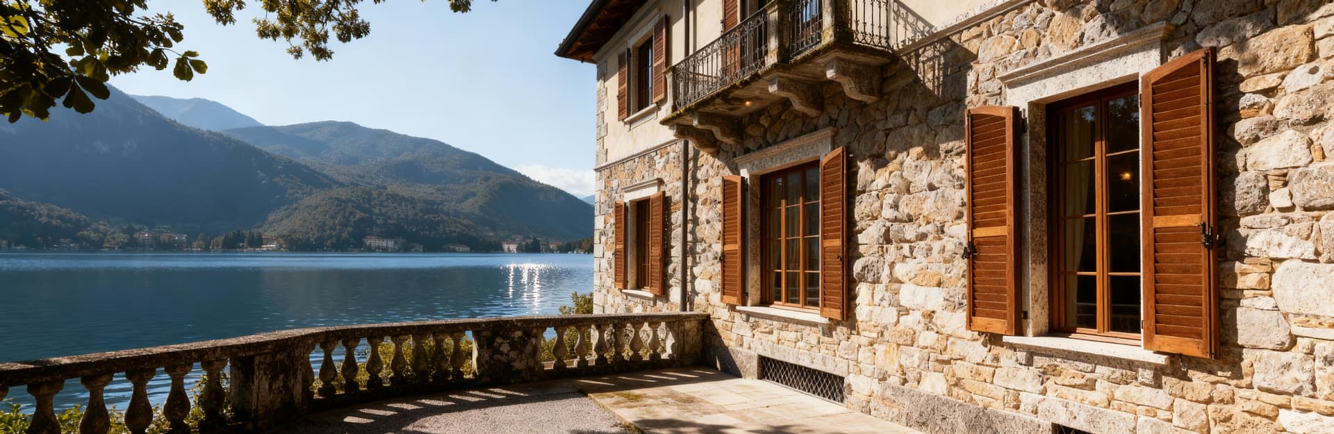 Luxury villas for sale in Lombardy near Lake Garda, showcasing breathtaking landscapes and elegant architecture in Città.