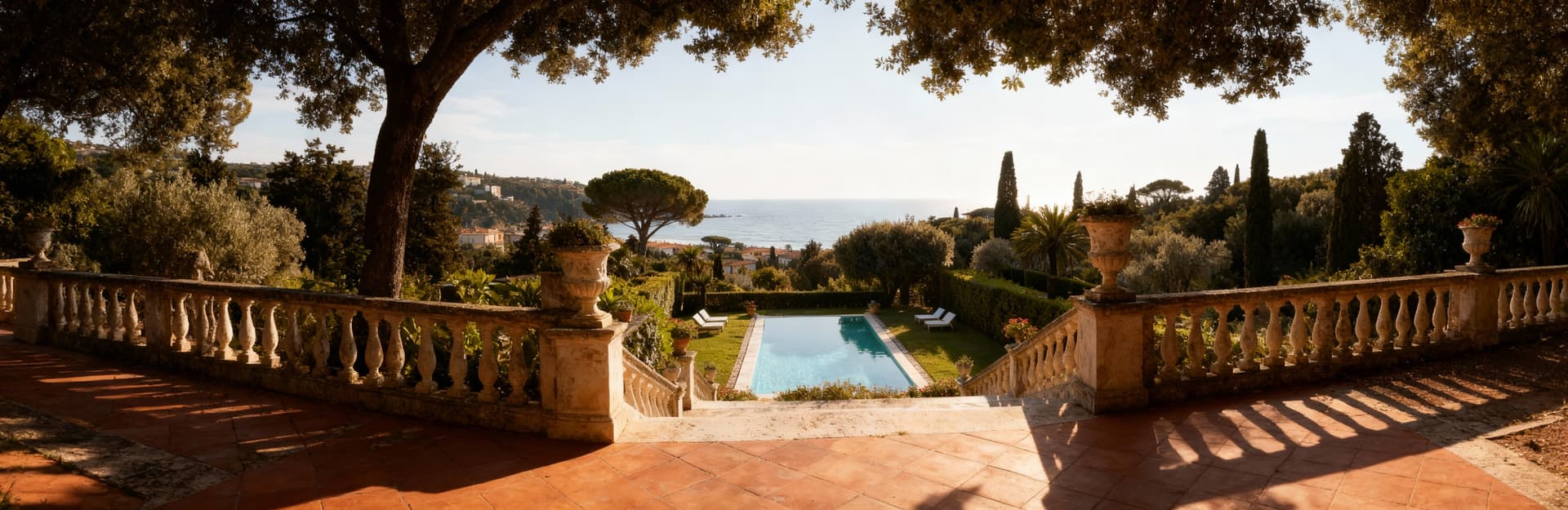 Luxury villas for sale in Forte dei Marmi near the beach, featuring private pools and landscaped gardens.