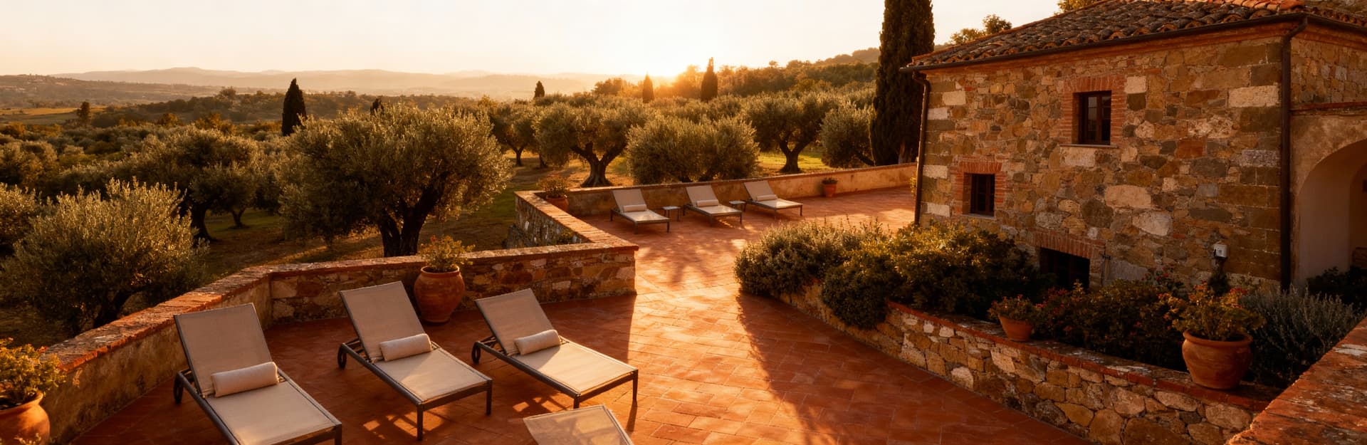 Charming countryside farmhouses for sale in Florence, perfect for gastronomic tourism and nature relaxation.