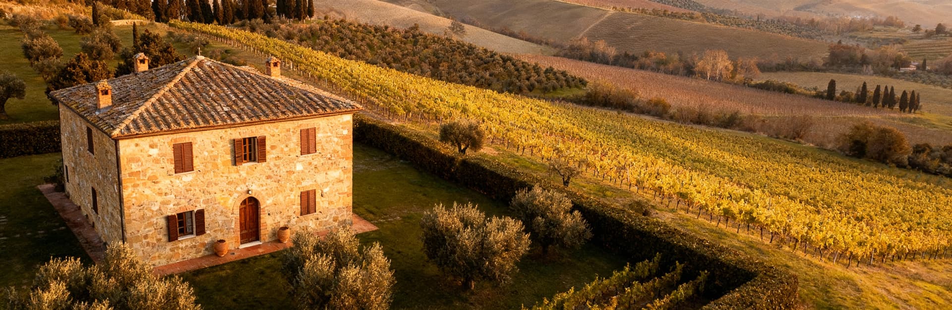 Rustic homes for sale in Val d'Orcia, Tuscany, featuring stunning landscapes and rich cultural heritage.