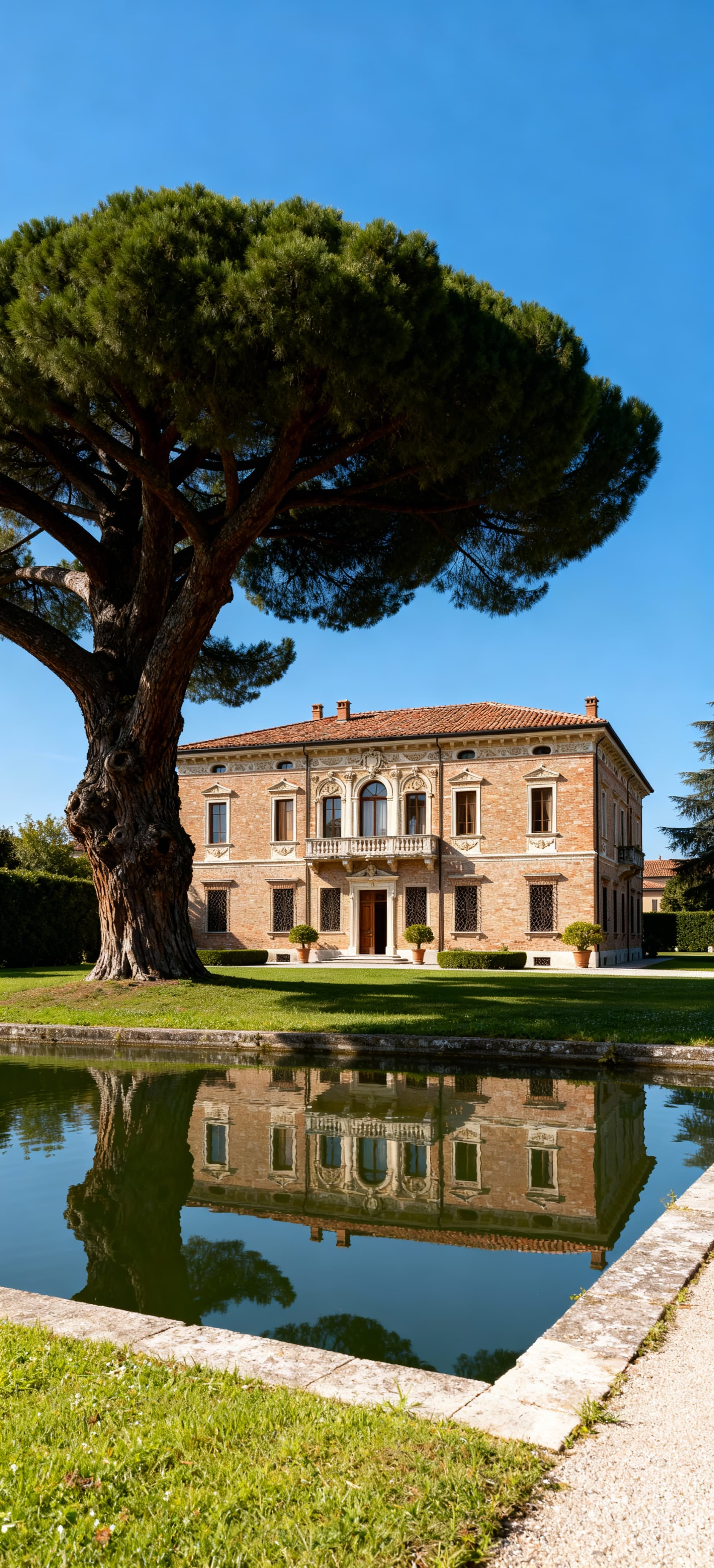 Luxury real estate for sale in Mantova, showcasing elegant villas, historic estates, and stunning scenery in a captivating city.