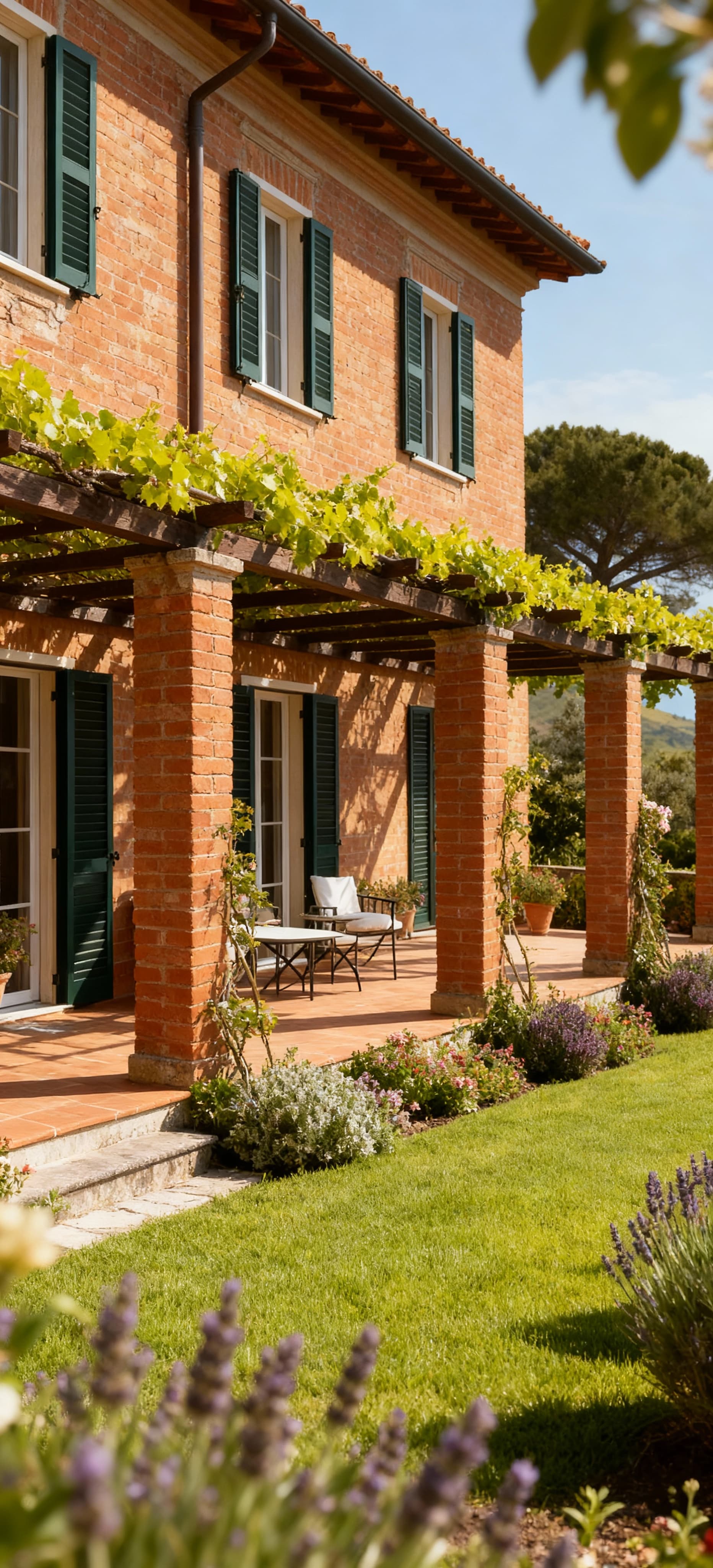 Independent houses for sale in Liguria, showcasing stunning coastal views, historic villas, and luxurious residences.