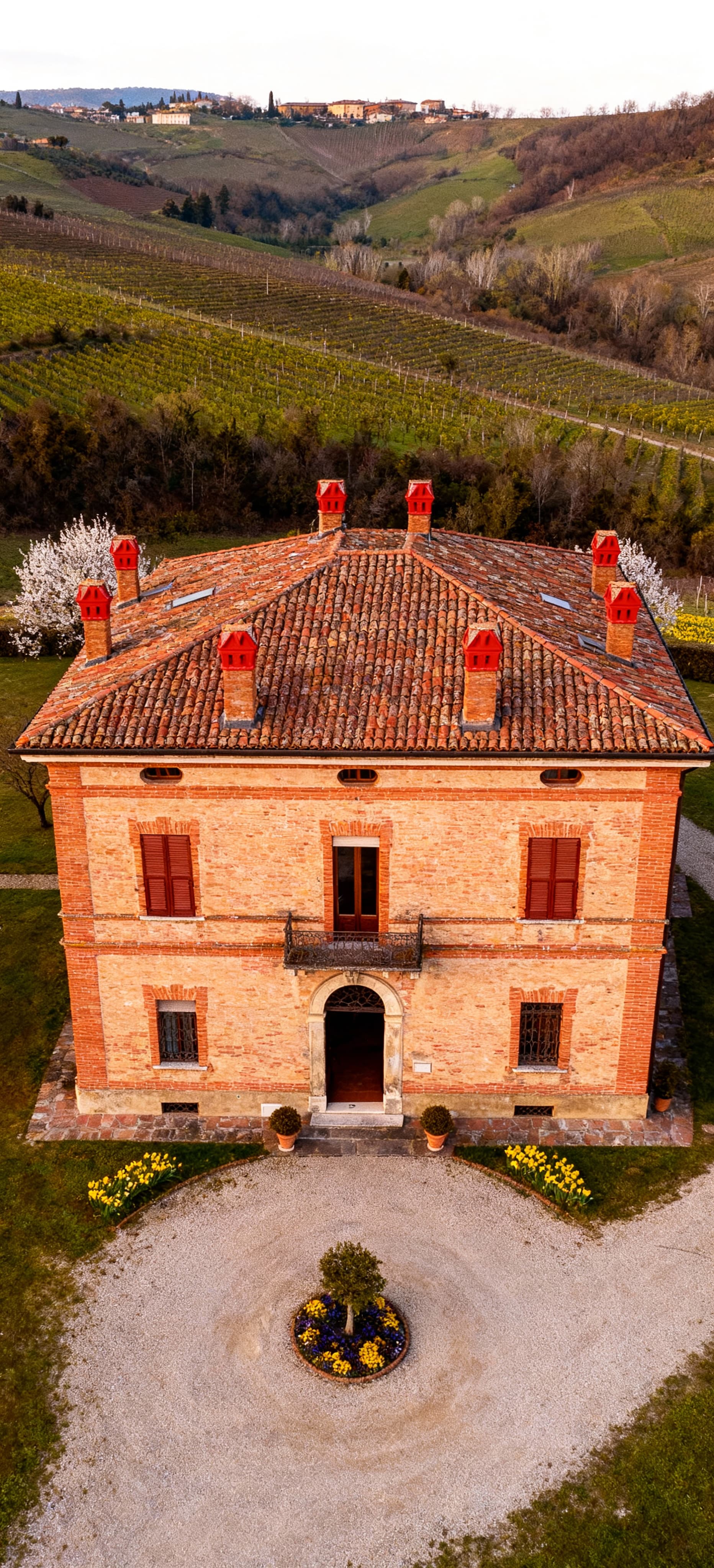 Charming countryside properties for sale in Turin province, showcasing historic villas and farmhouses amidst beautiful landscapes.