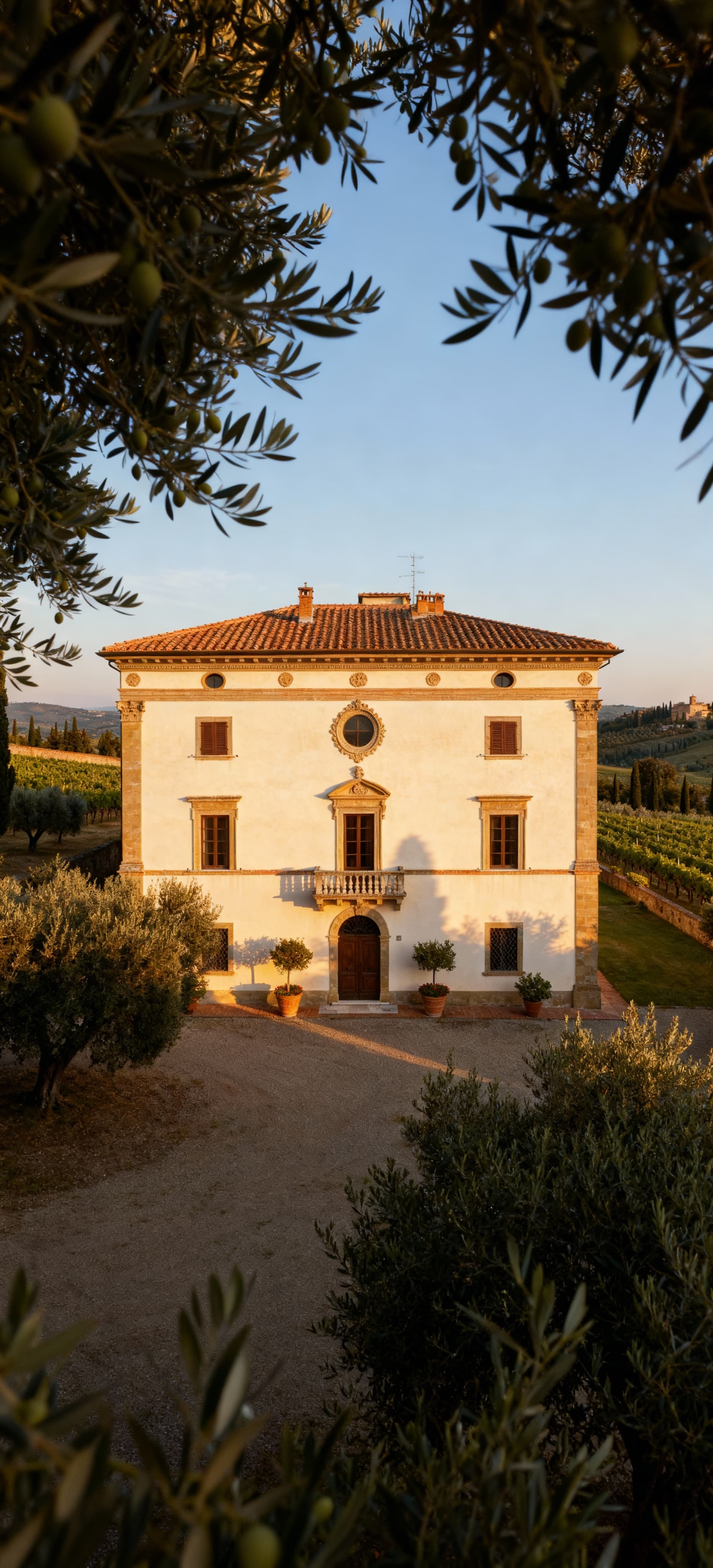 Luxury real estate for sale in Siena's historic city area, showcasing elegant villas and stunning views of Tuscan landscapes.
