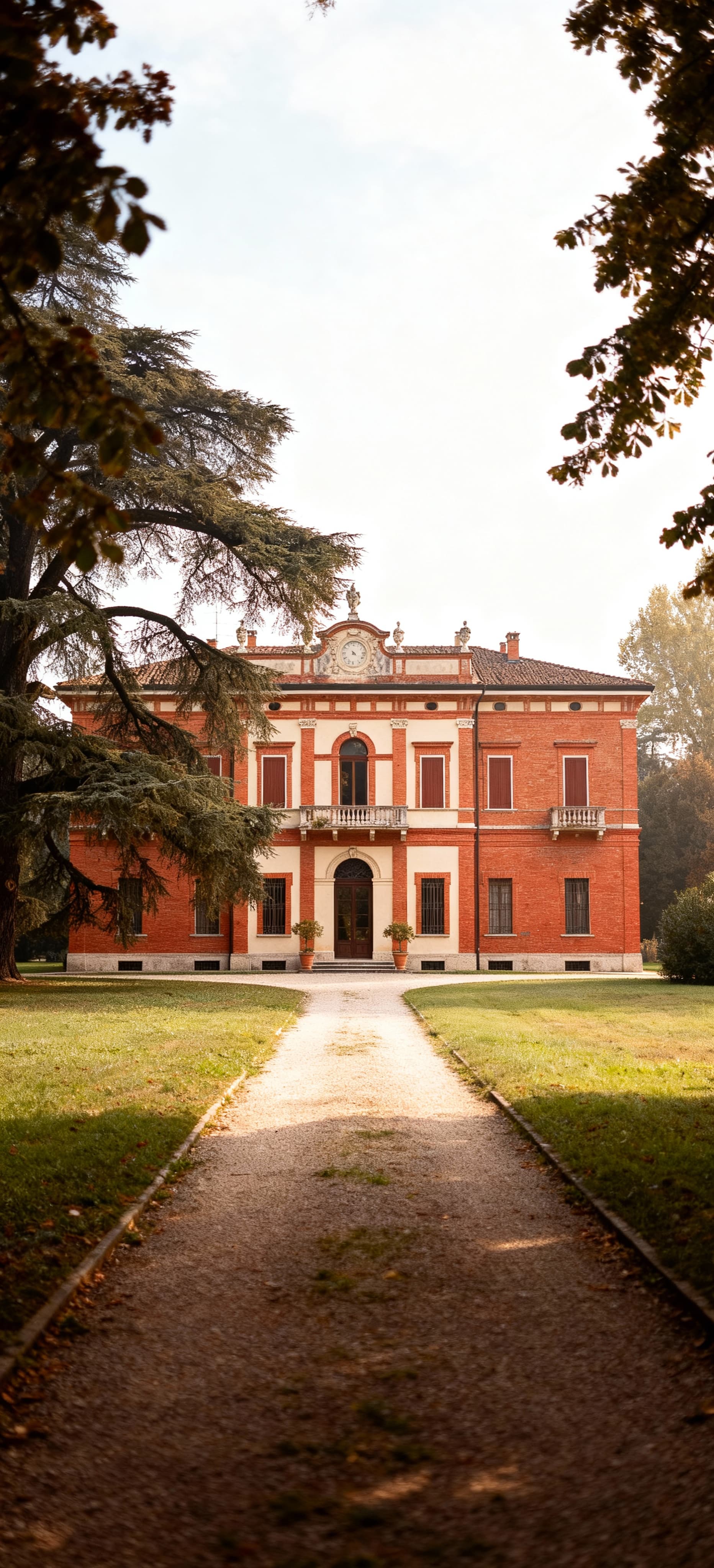 Luxury villas for sale in Lodi, showcasing a blend of tradition and modernity near historic monuments and scenic countryside.