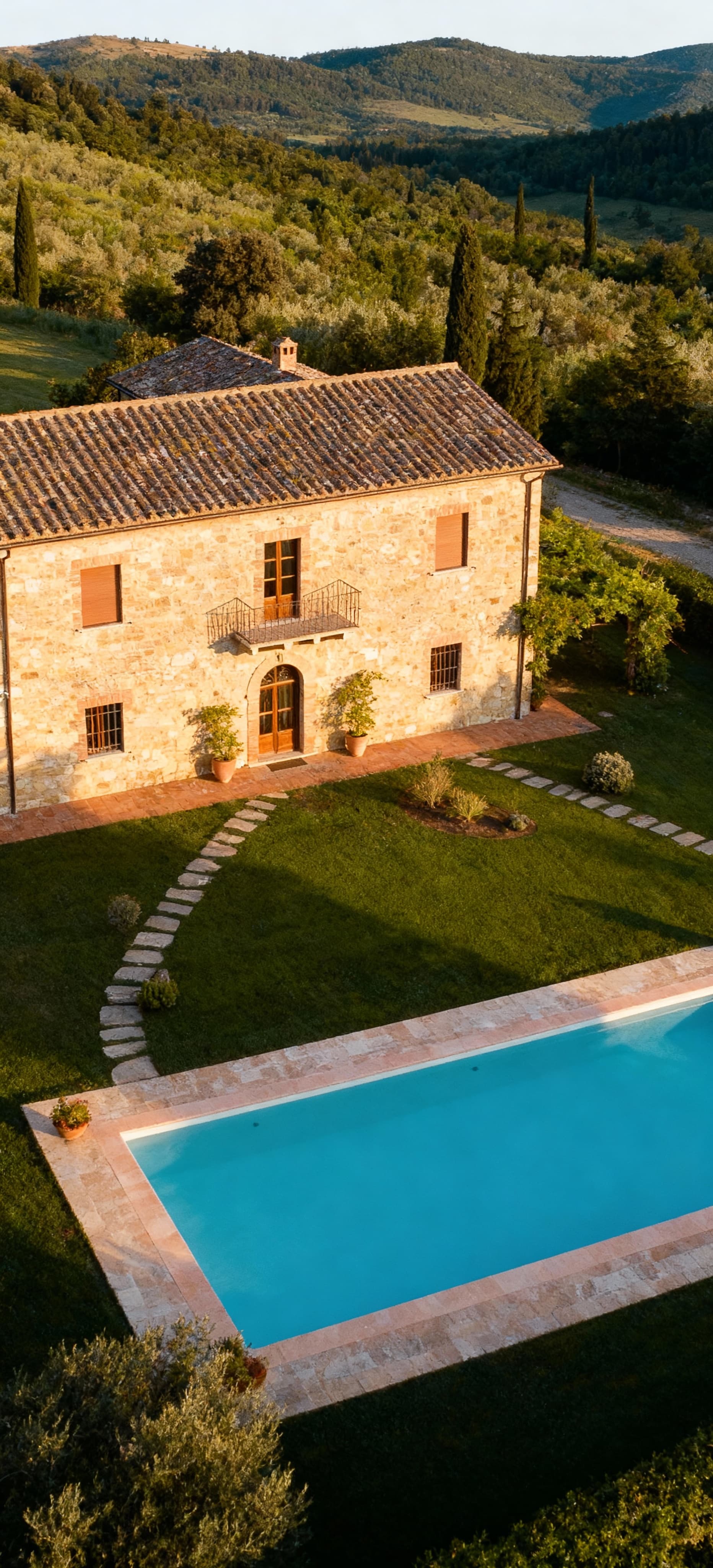 Luxurious villas for sale in Rome, Lazio, showcasing stunning landscapes, rich history, and modern architectural designs.