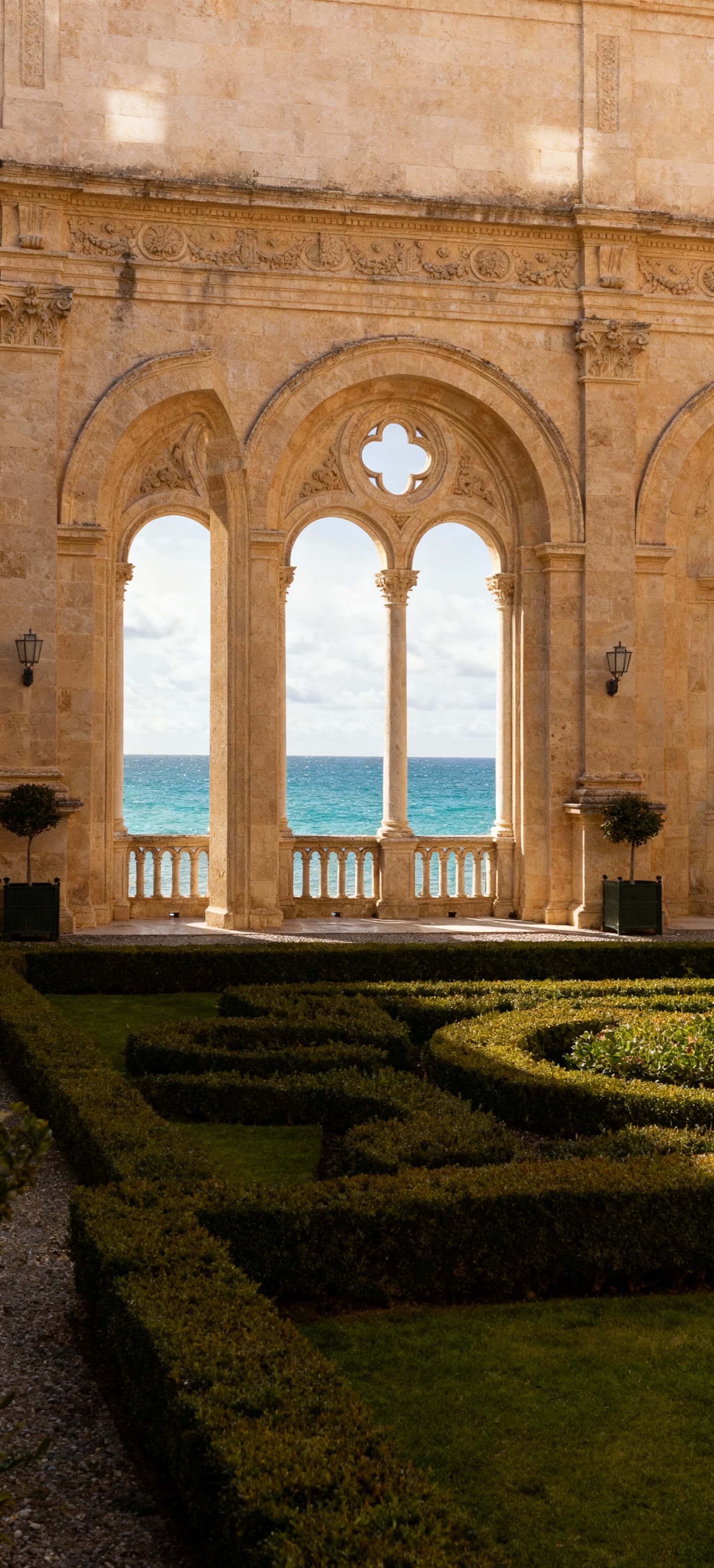 Historic buildings for sale in Syracuse, Sicily, showcasing stunning baroque architecture and breathtaking coastal views.