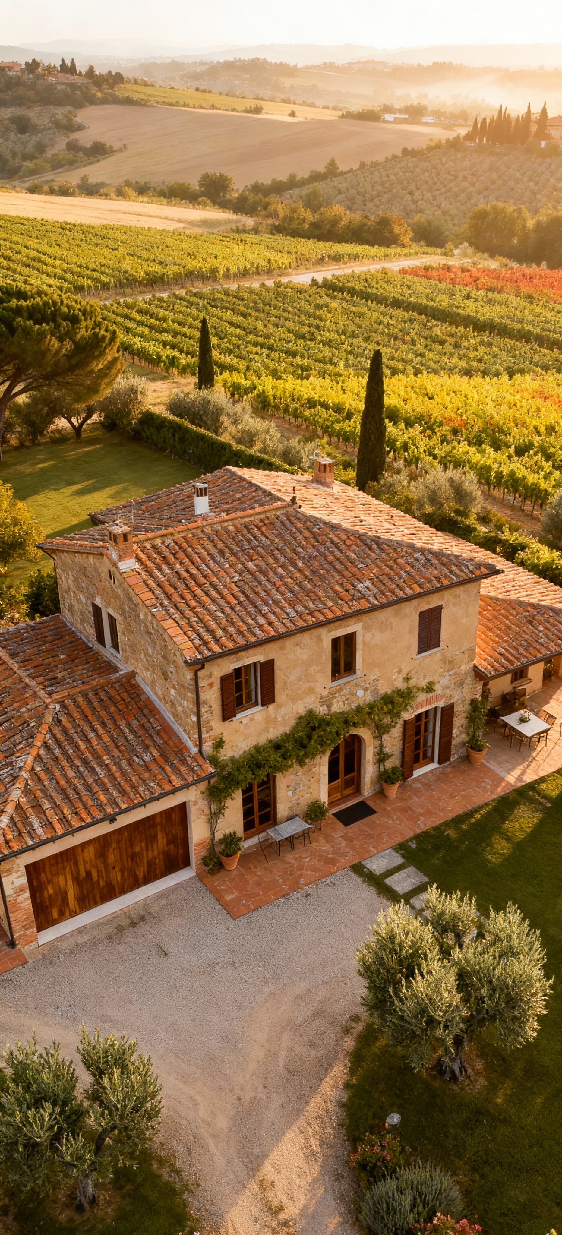 Luxury properties for sale in Tuscany, Arezzo, nestled in picturesque countryside with stunning views and rich heritage.