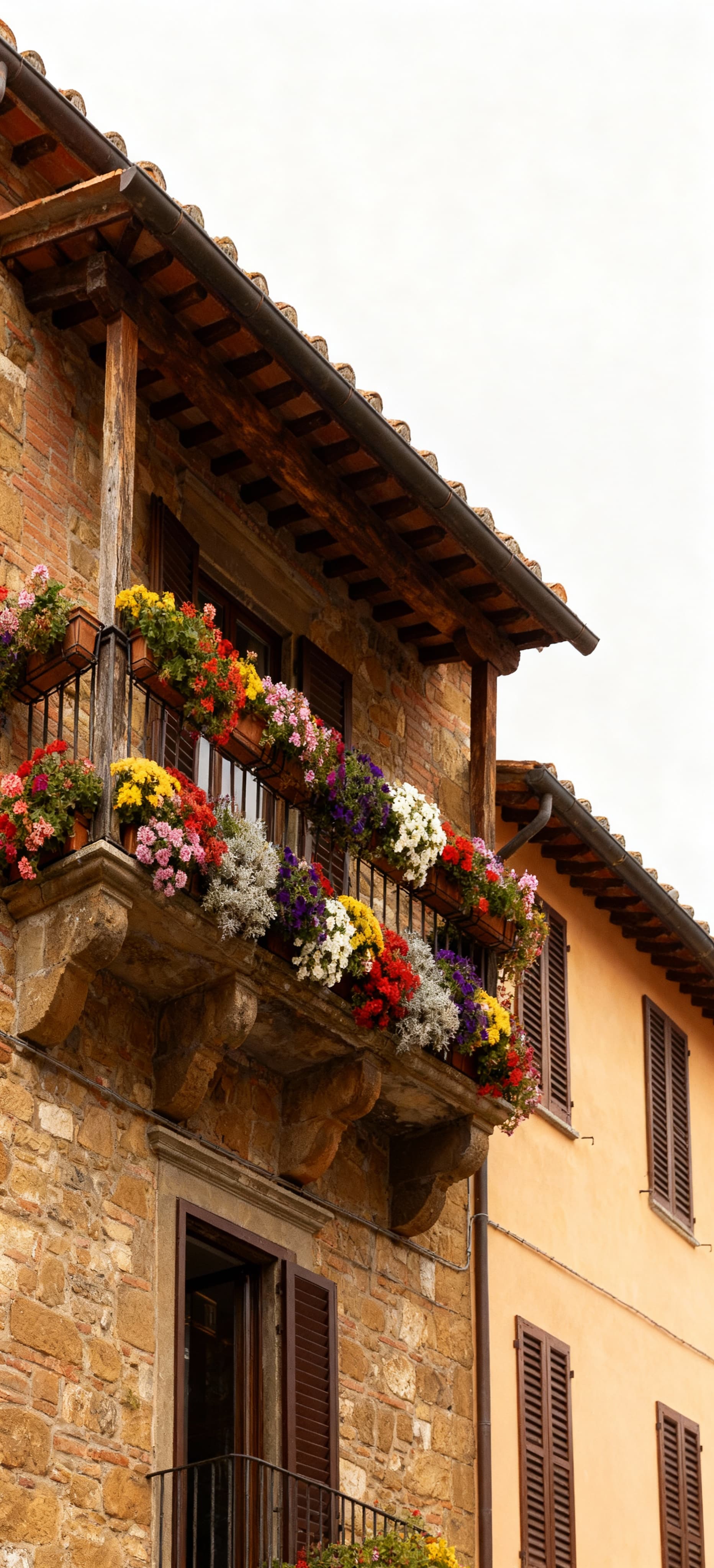 Rustic properties for sale in Prato's countryside, Tuscany, showcasing historical charm and stunning natural landscapes.