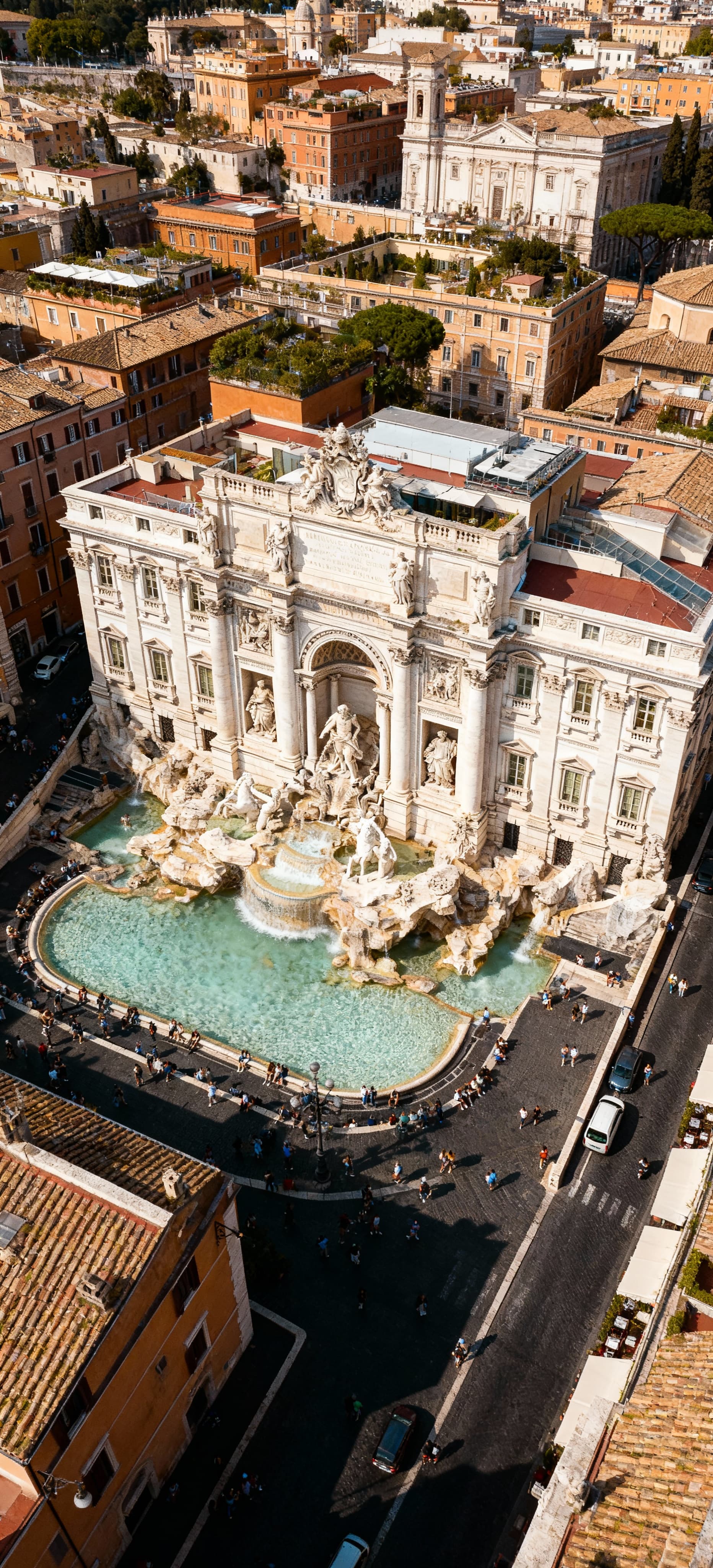 Elegant historic buildings for sale in Rome's Città area, surrounded by stunning landscapes and rich cultural heritage.