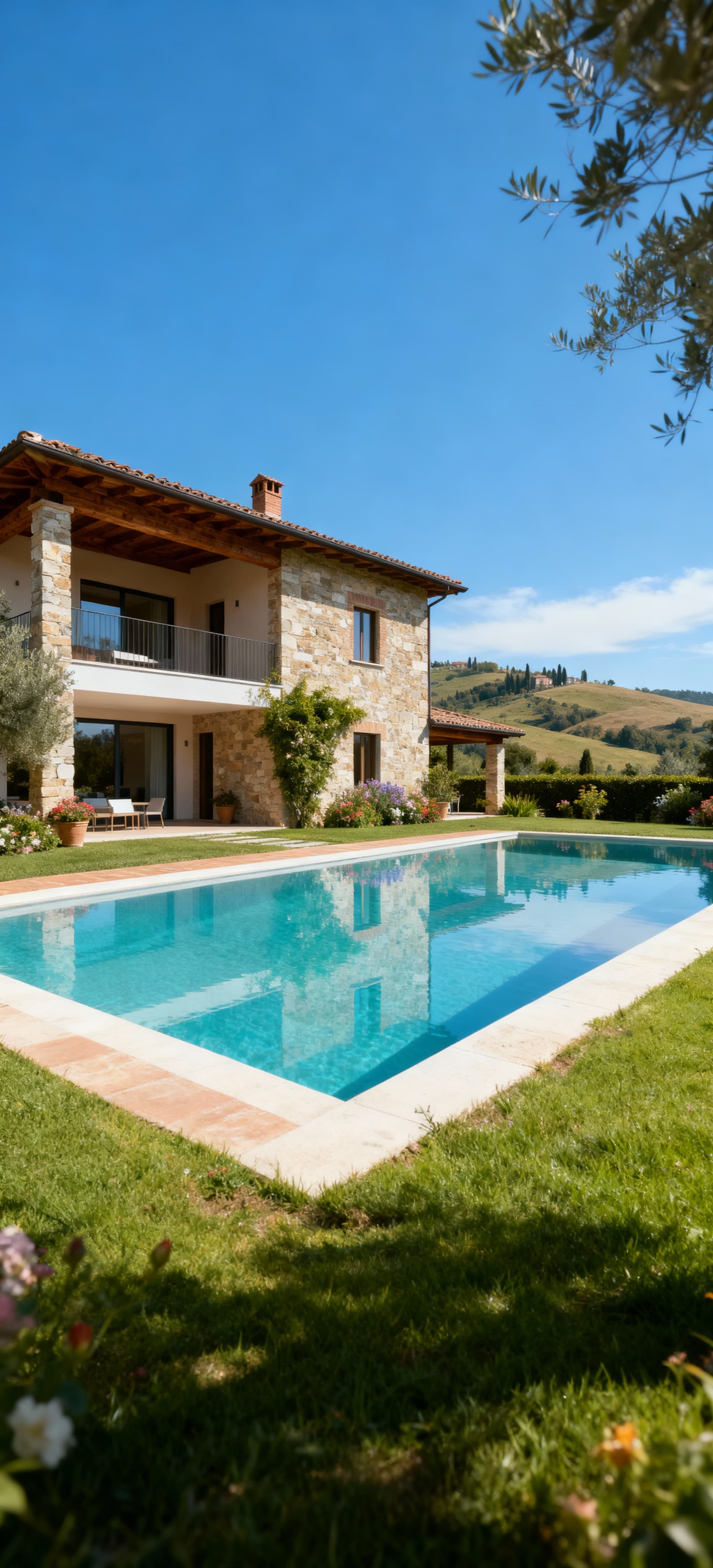 Tuscany farmland for sale in Pisa, surrounded by rolling hills, historic villages, and stunning landscapes ideal for investors.