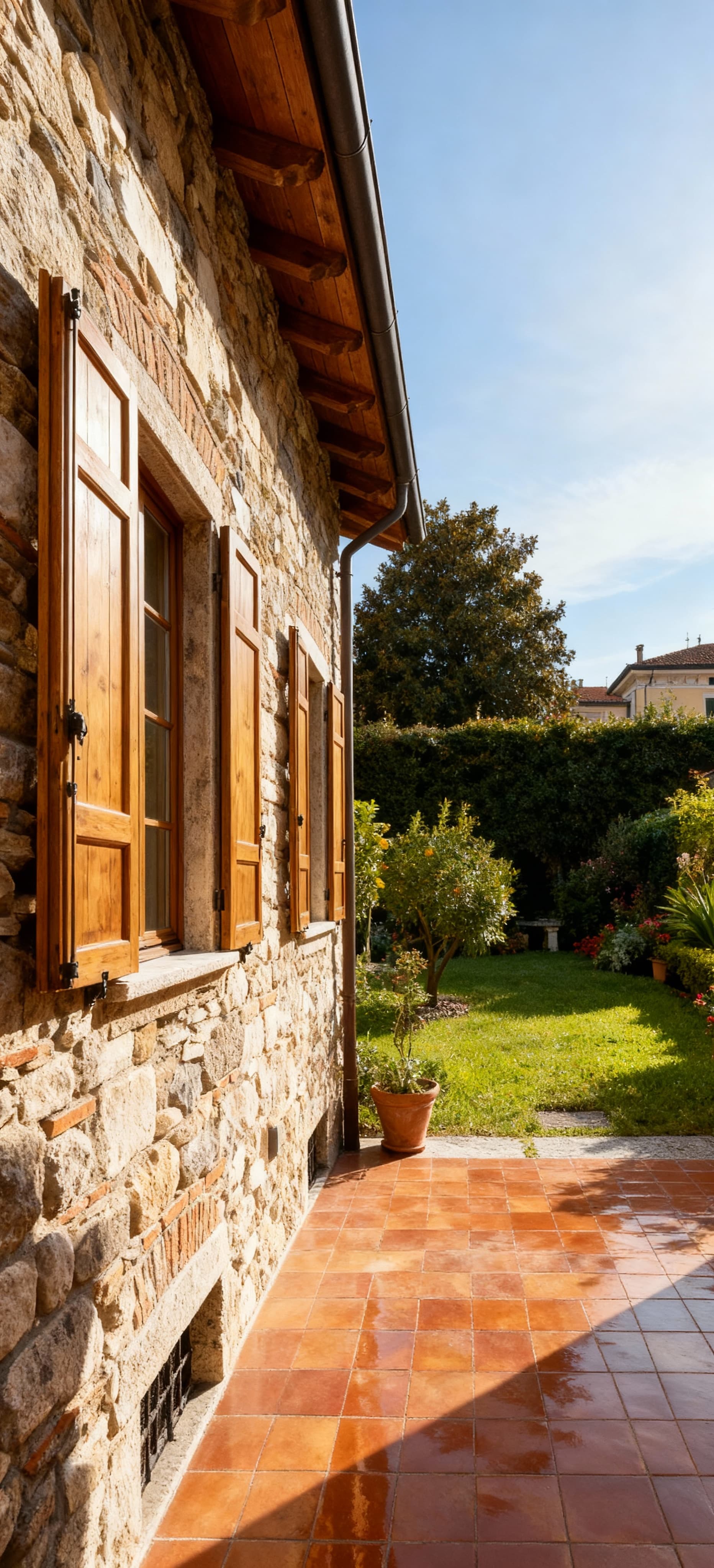 Terraced houses for sale in Brescia's Città area, blending historic charm with modern living near stunning landscapes.