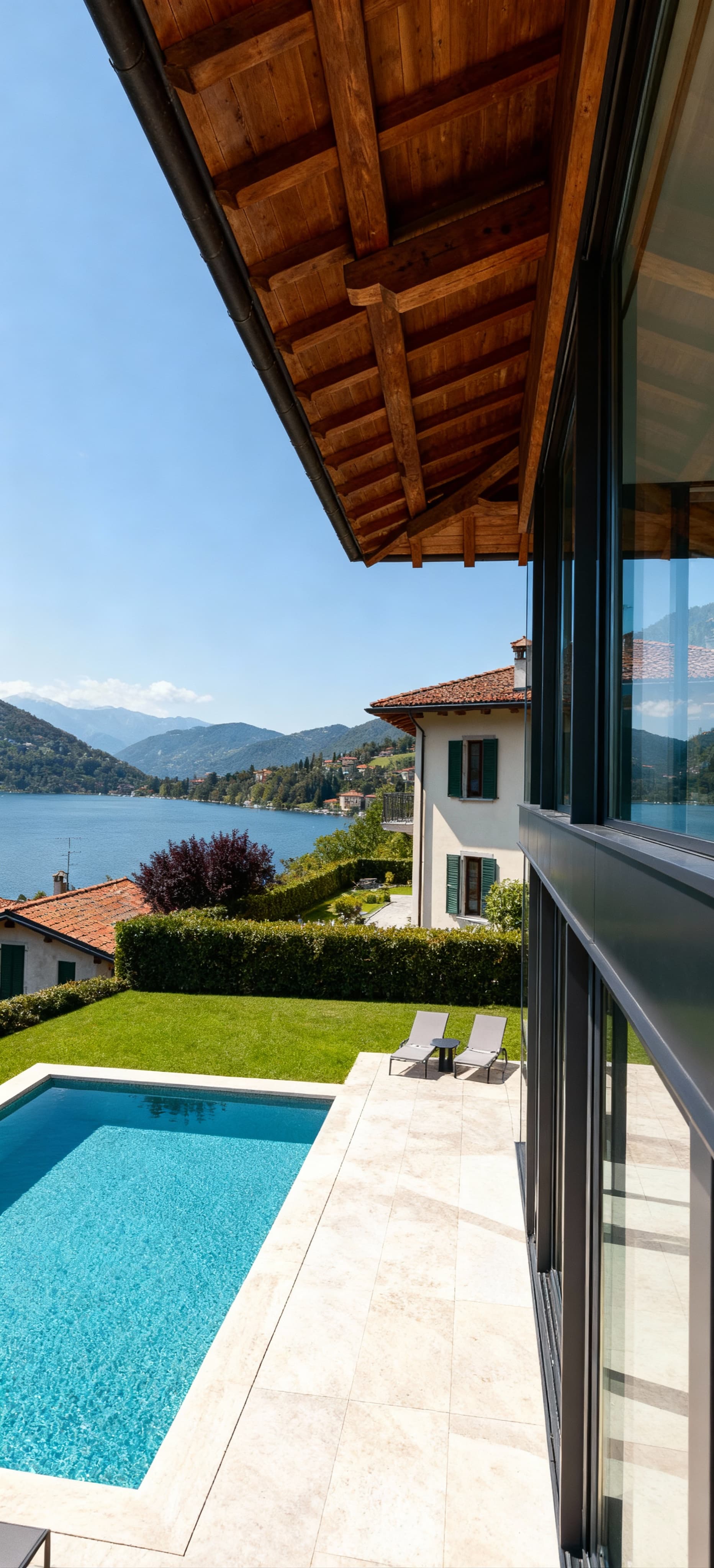 Elegant villas for sale in Lecco, Lombardy, surrounded by stunning lakes and mountains, showcasing architectural beauty.