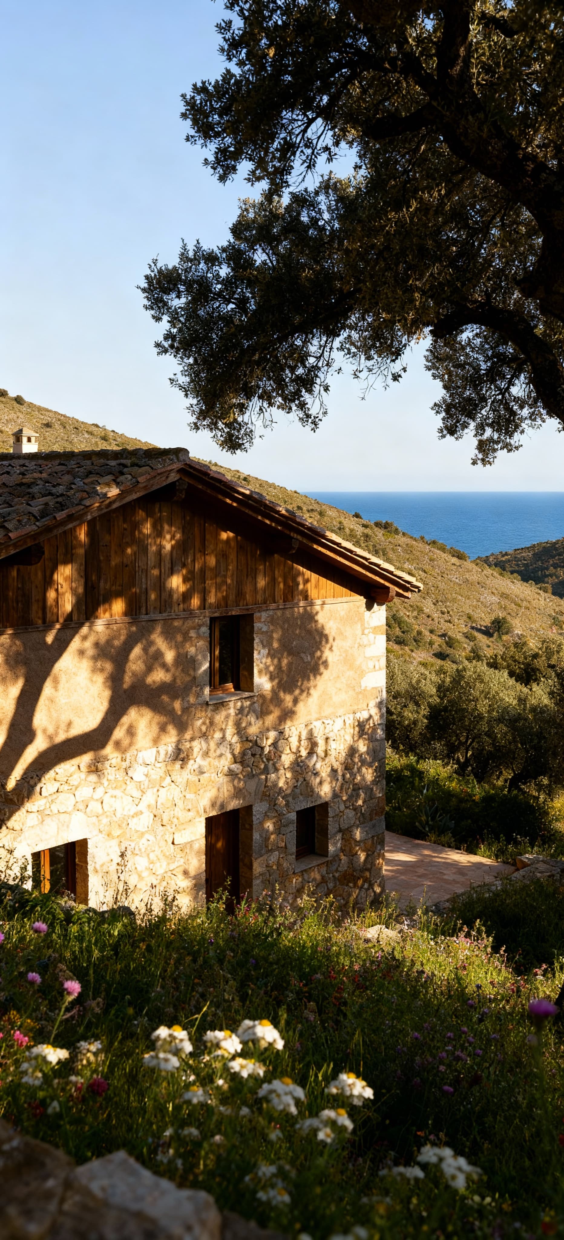 Independent houses for sale in Sicily's coastal area, featuring stunning sea views, golden beaches, and lush landscapes.