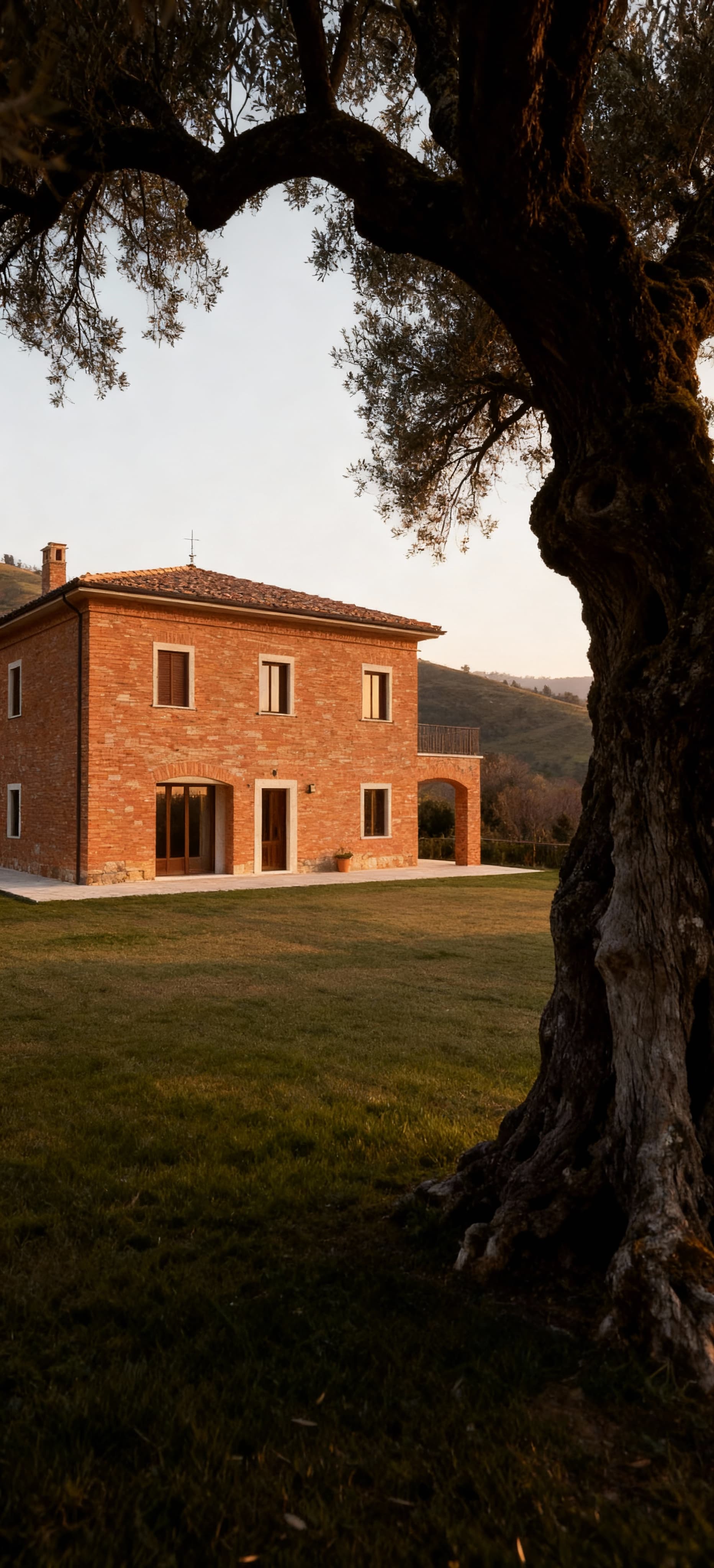 Luxury apartments for sale in Como's Lake District, featuring stunning views and elegant architecture amidst breathtaking landscapes.