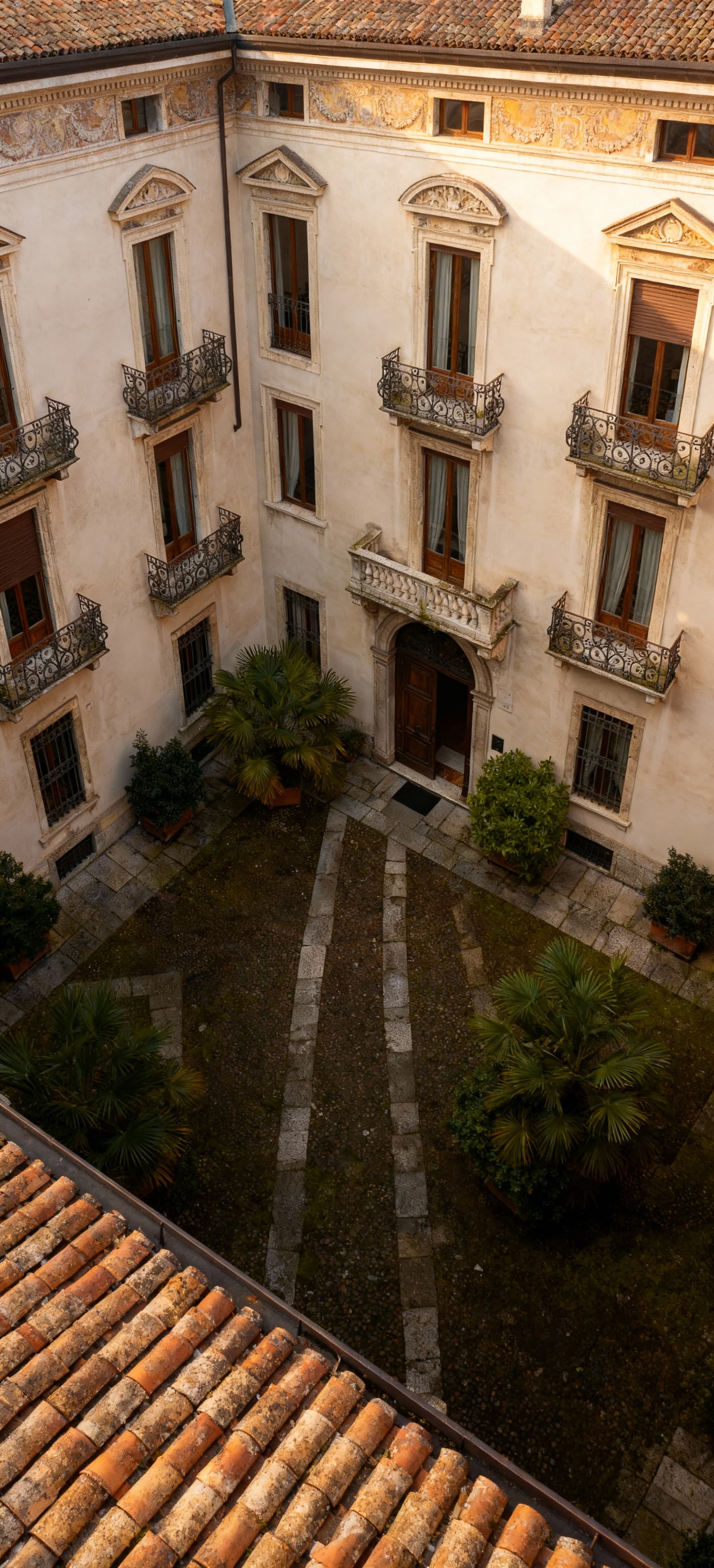 Charming homes for sale in Lombardy, Brescia, Campagna, showcasing scenic hills, vineyards, and rich cultural heritage.