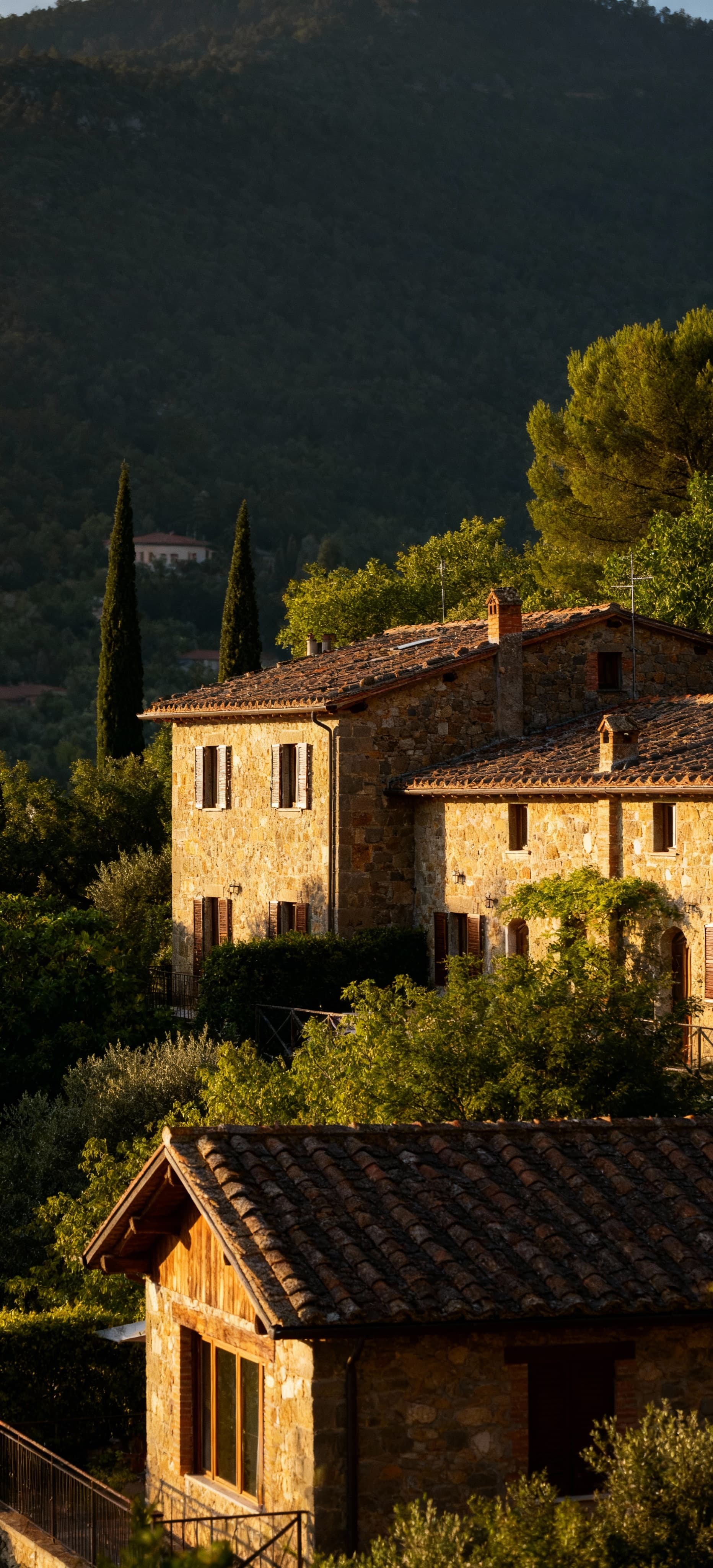 Charming farmhouses for sale in Pistoia, featuring beautiful natural surroundings and local tradition for rural tourism investment.