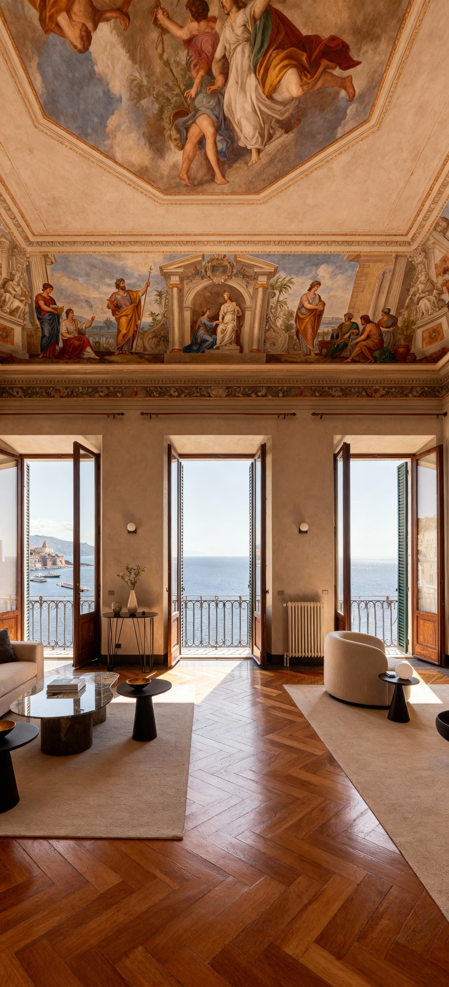 Elegant apartments for sale in Naples, showcasing historic architecture and vibrant neighborhoods, perfect for cultural immersion.