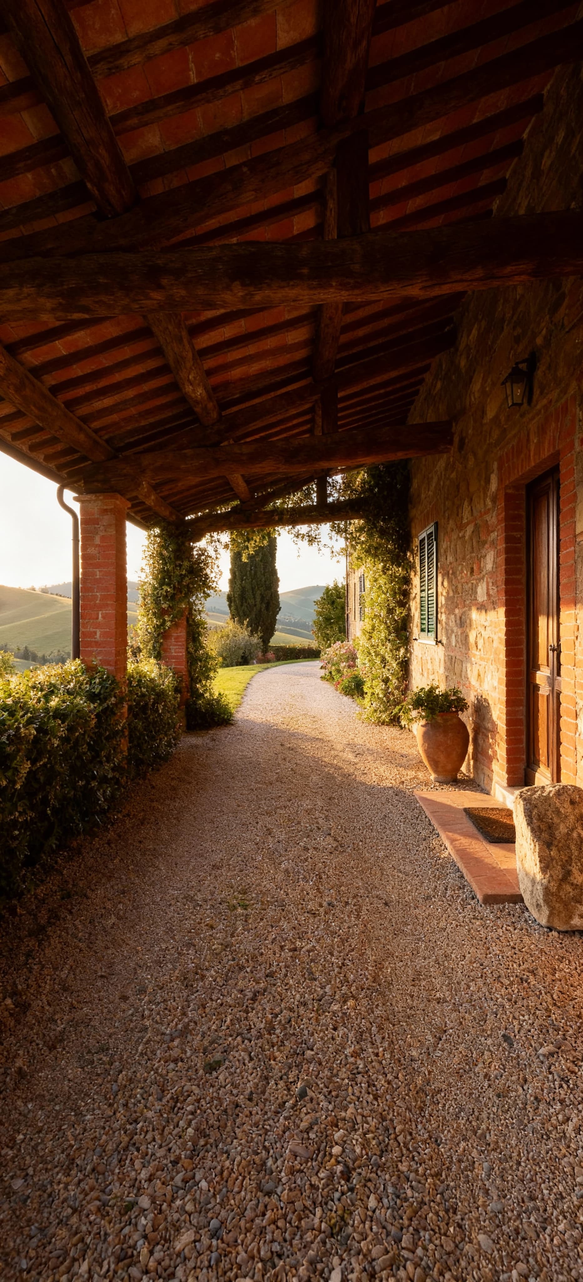 Charming rural homes for sale in Siena, showcasing a blend of tradition and modern comfort in beautifully renovated settings.