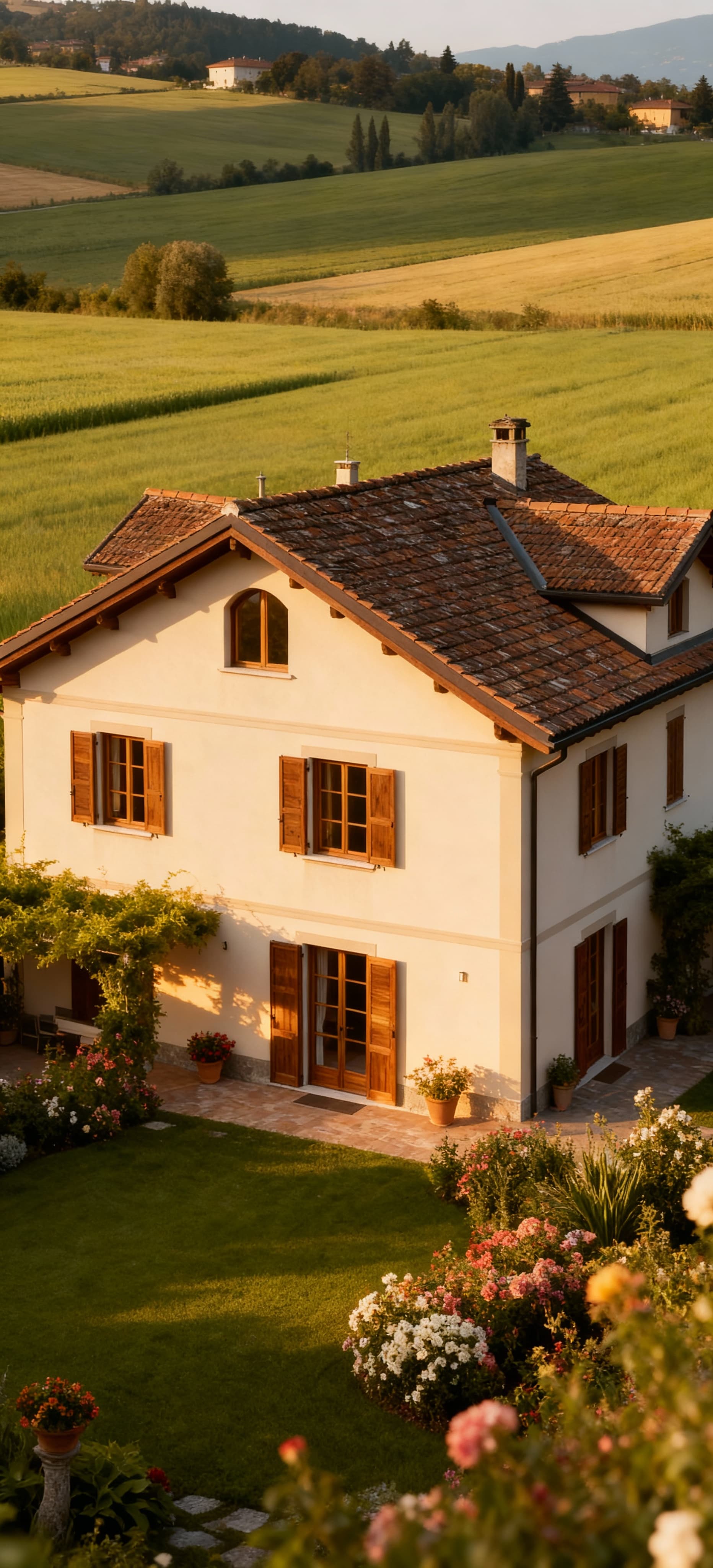 Independent houses for sale in the scenic countryside of Piedmont, providing privacy and nature close to amenities.