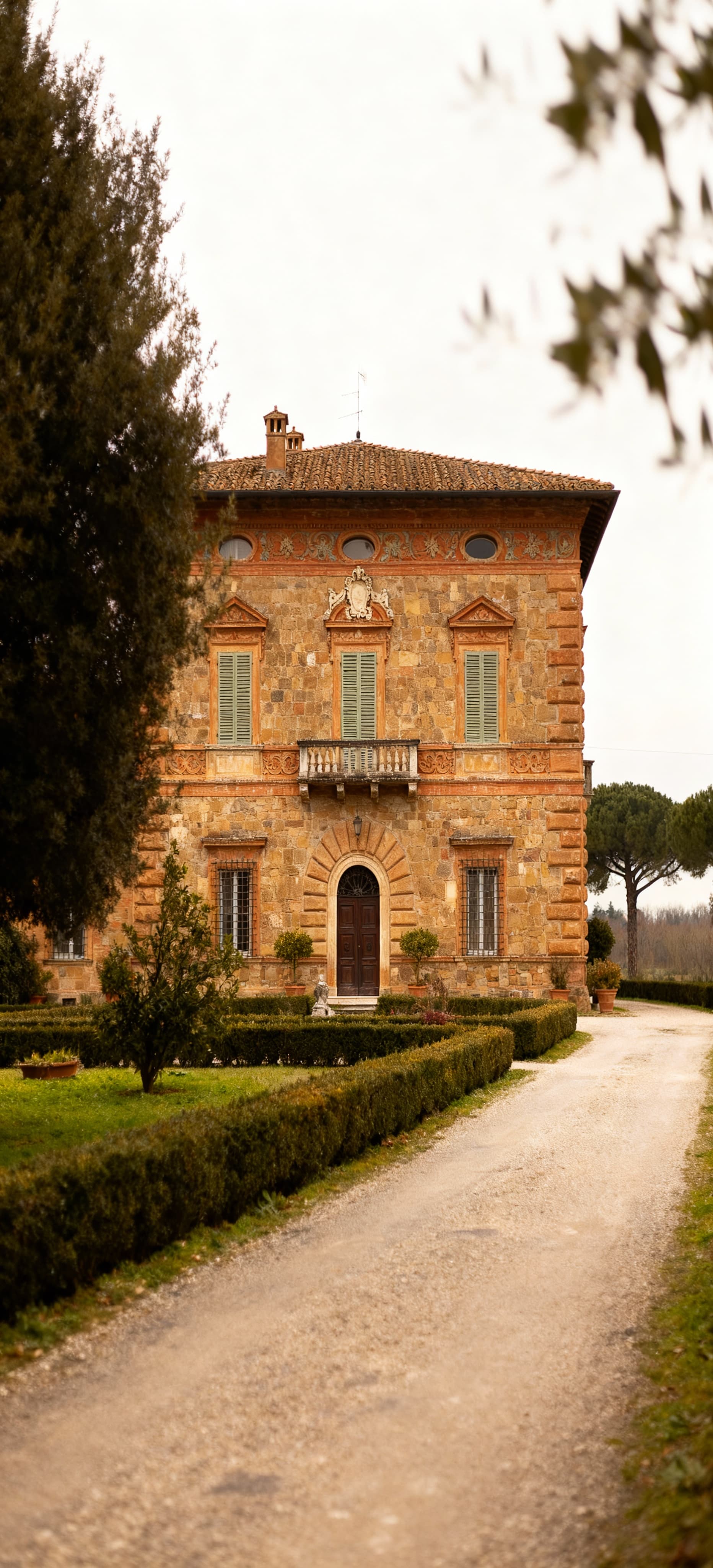 Elegant home portions for sale in Sardinia, just steps from the sea, perfect for those seeking privacy and family-friendly spaces.