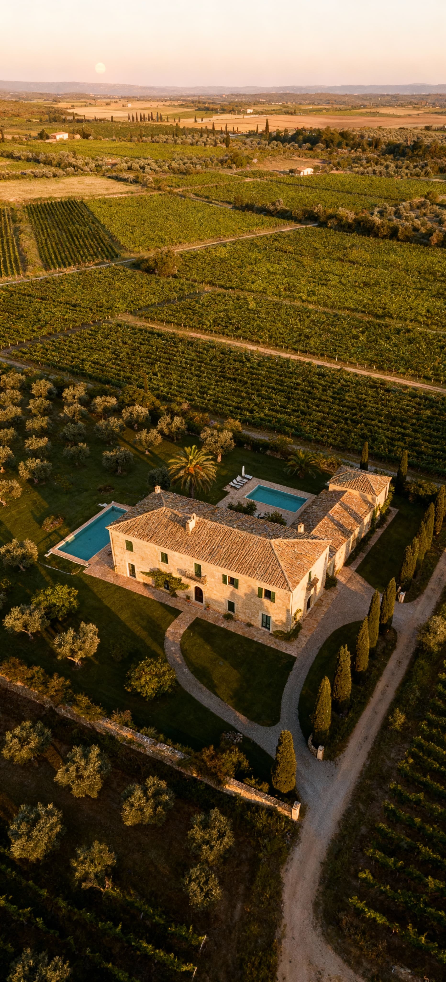 Charming farmhouses for sale in the Lucca countryside, featuring cozy rooms, agricultural space, and scenic pools.