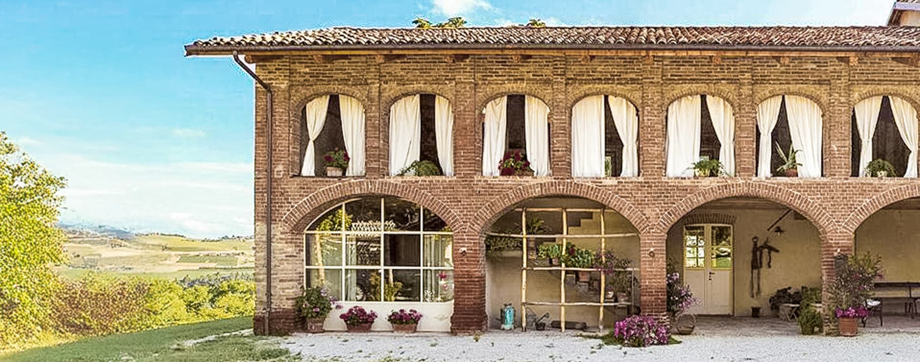 Casale esclusivo nelle Langhe a Dogliani, vista mozzafiato