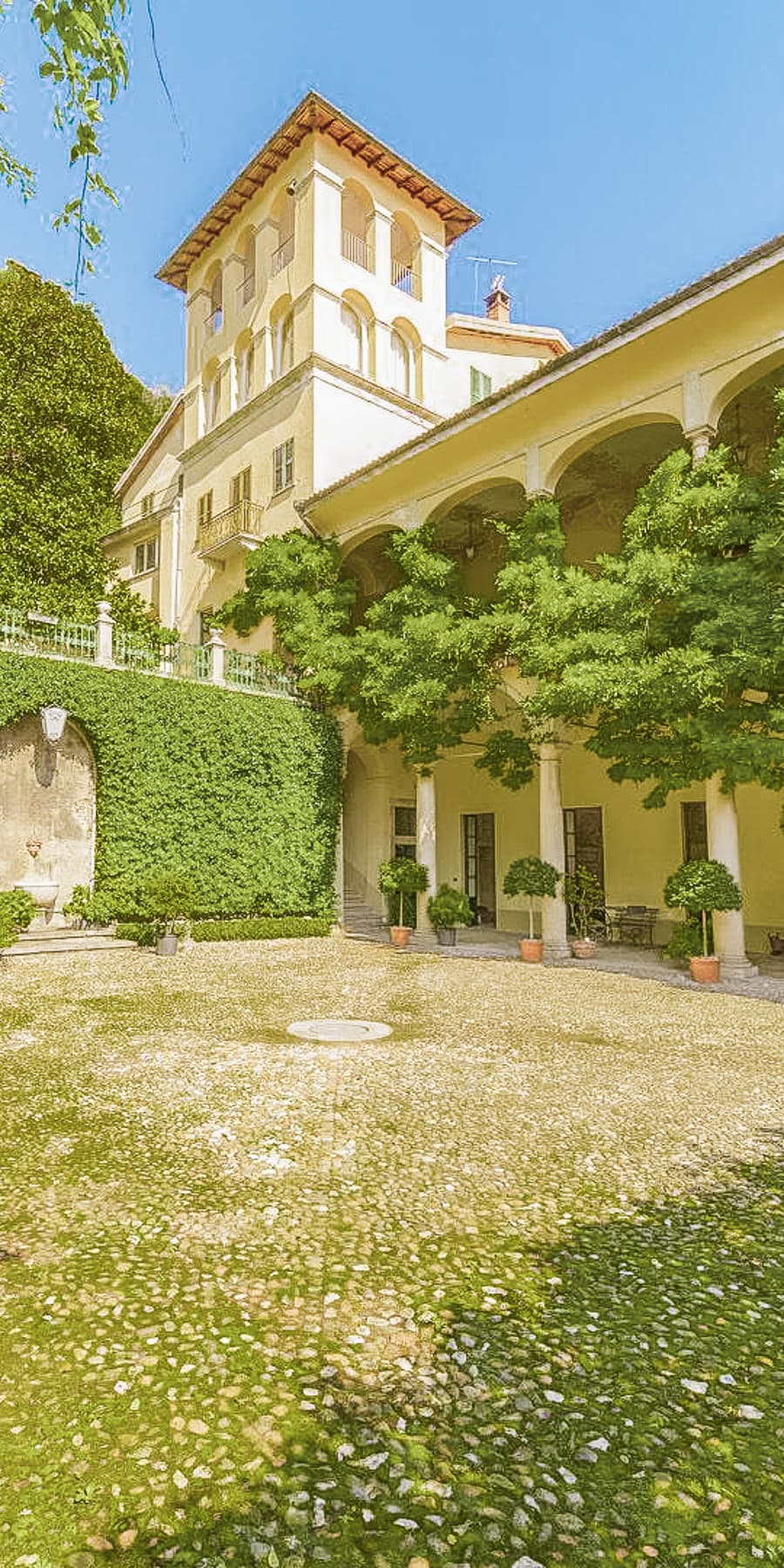 Villa storica nel verde del Campo dei Fiori, Varese