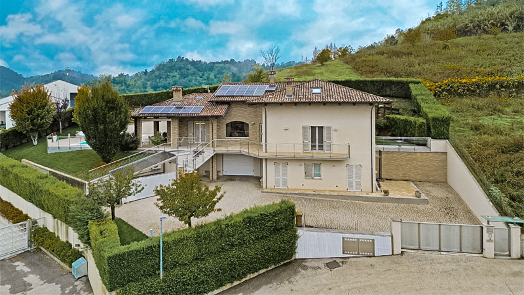 Villa esclusiva a Corneliano d'Alba, Piemonte