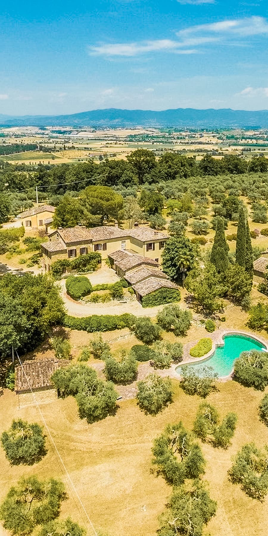 Casale di lusso nelle colline toscane di Lucignano