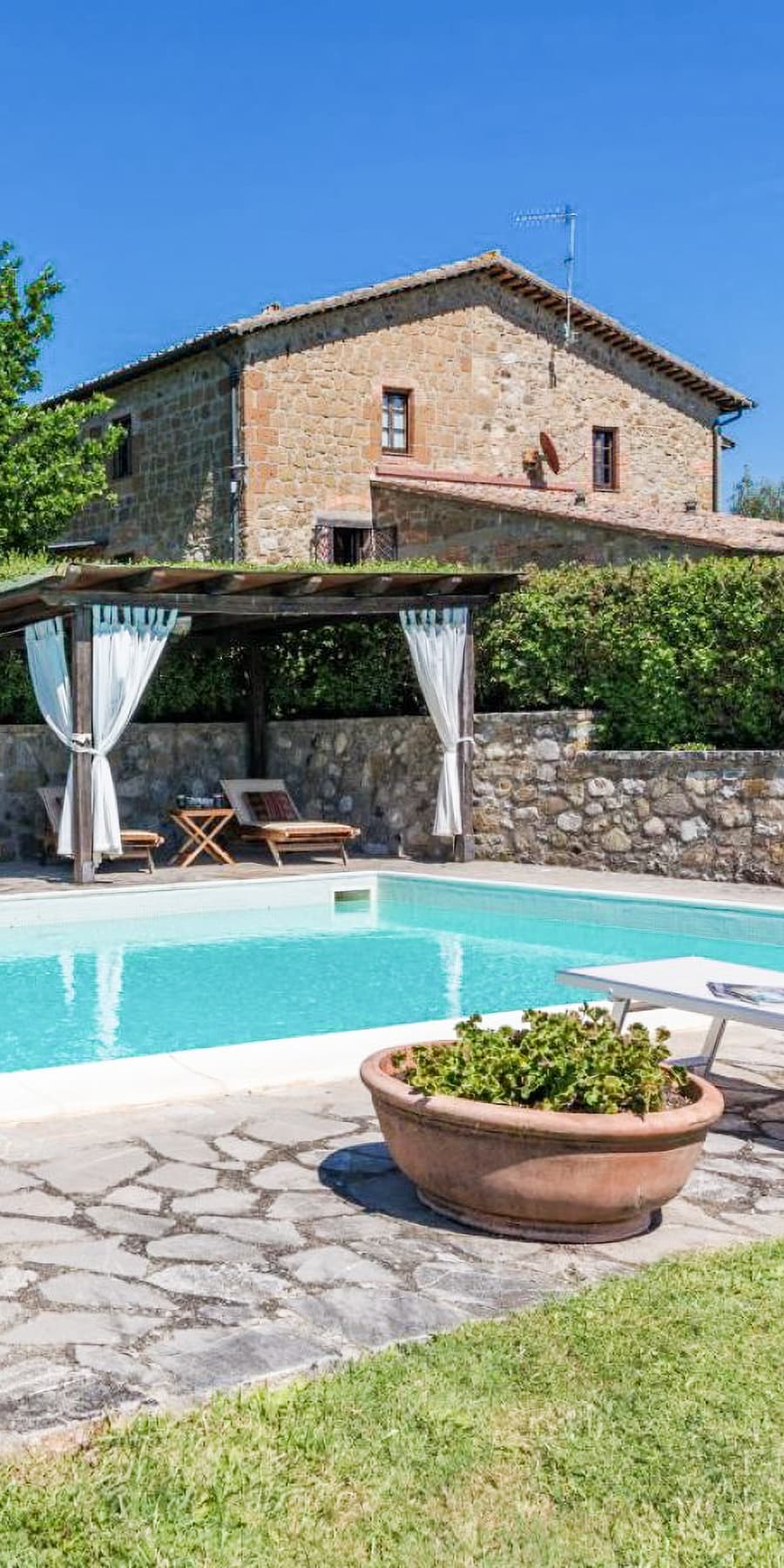 Casale panoramico con piscina a San Casciano dei Bagni