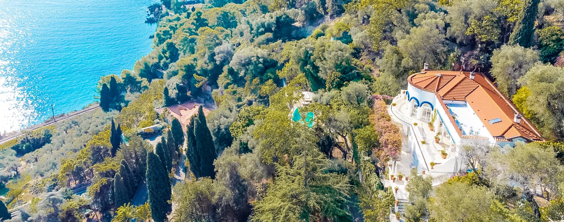 Villa con Vista Mare a Ventimiglia, Riviera Ligure