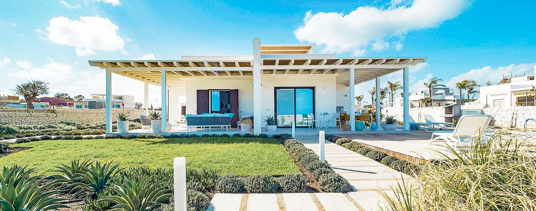 Villa fronte mare a Noto, Sicilia con accesso spiaggia