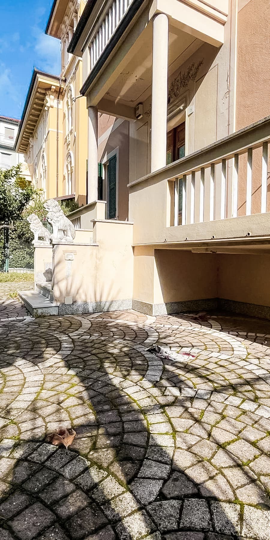 Villa bifamiliare a Chiavari, zona Ponente, con giardino