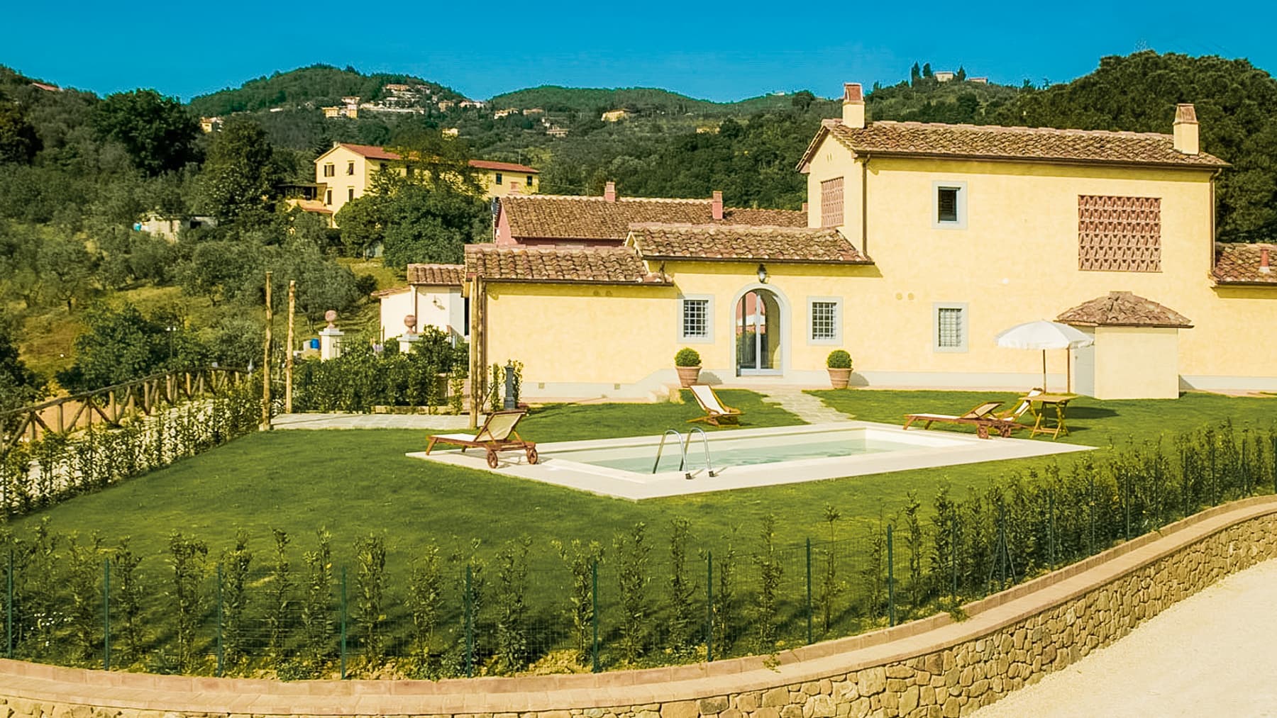 Casale esclusivo nel cuore delle colline toscane