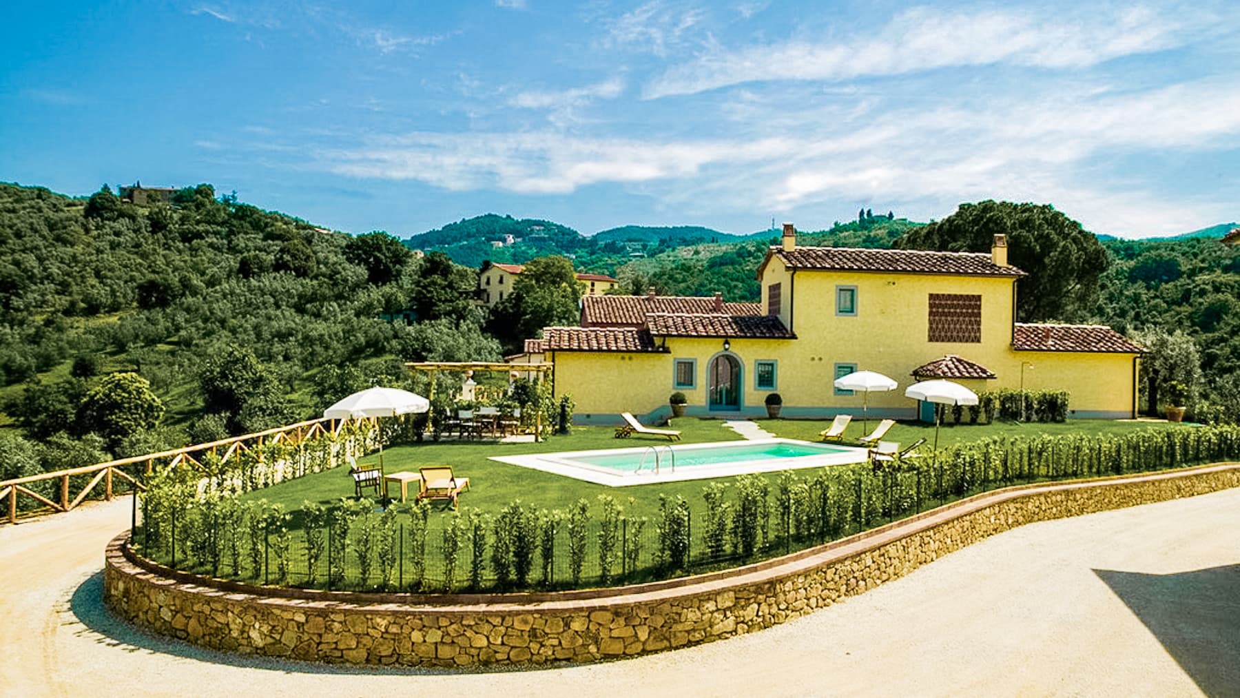 Casale esclusivo nel cuore delle colline toscane