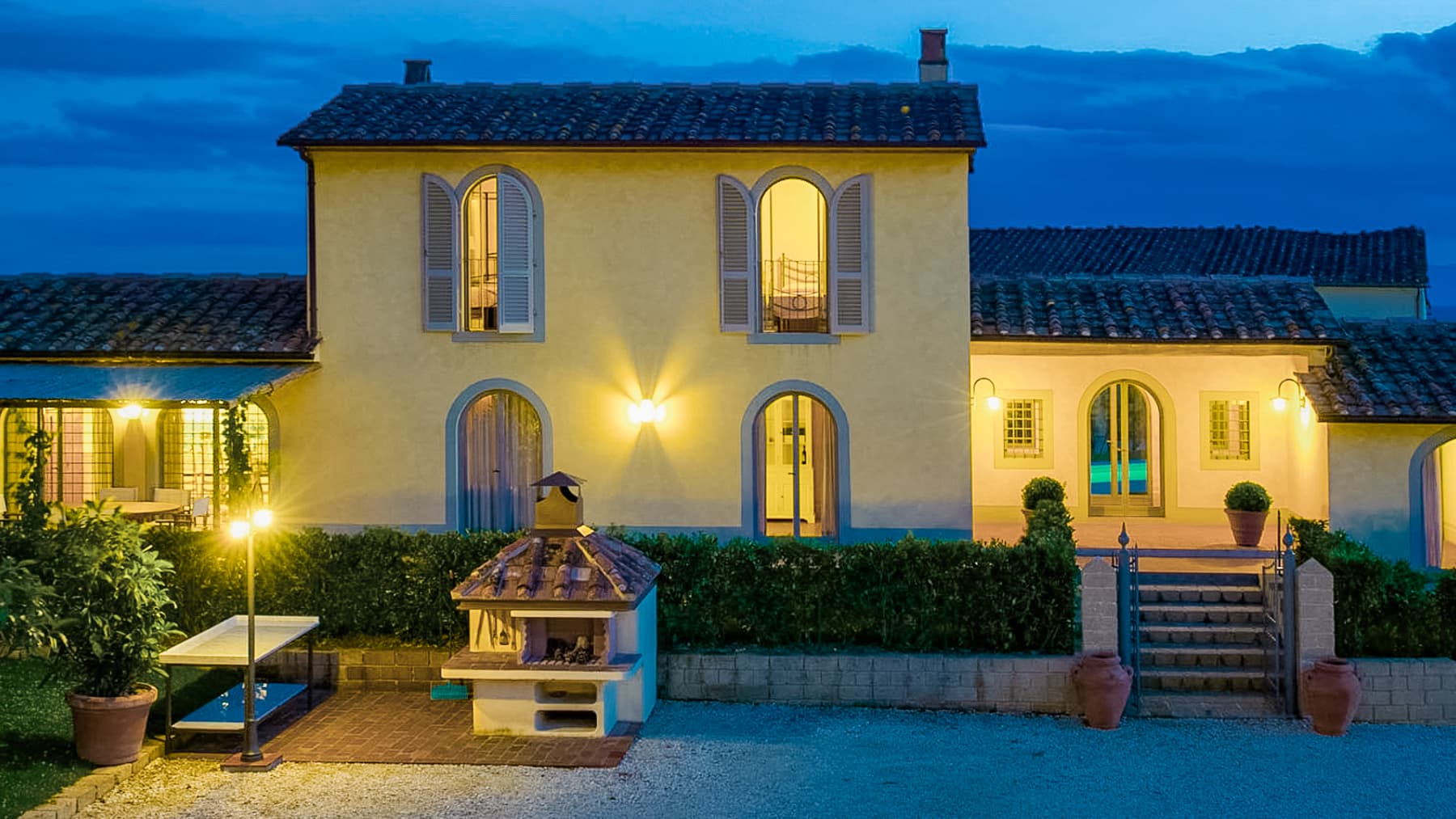 Casale esclusivo nel cuore delle colline toscane