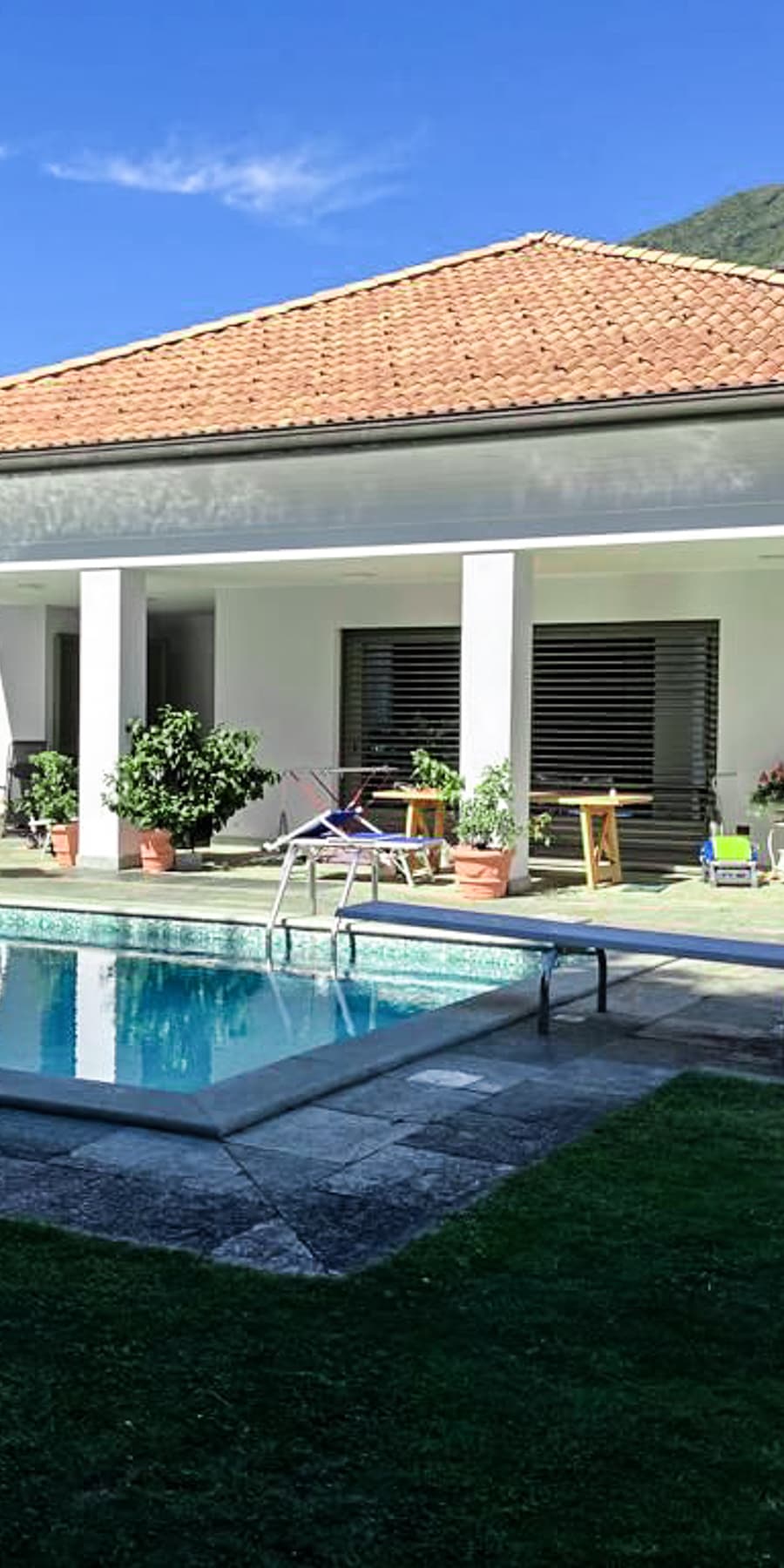 Villa Lago di Como con Piscina a Gravedona ed Uniti