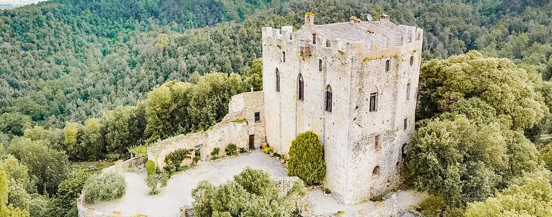 Palazzo storico a Sovicille, cuore della Toscana