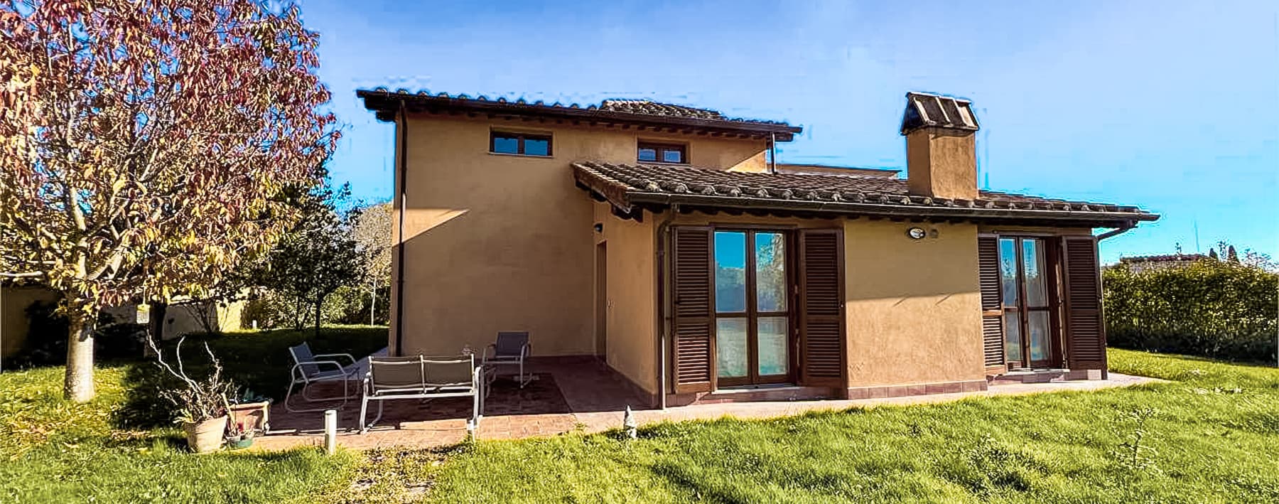 Villa nel Chianti, Gaiole: eleganza e ampio giardino