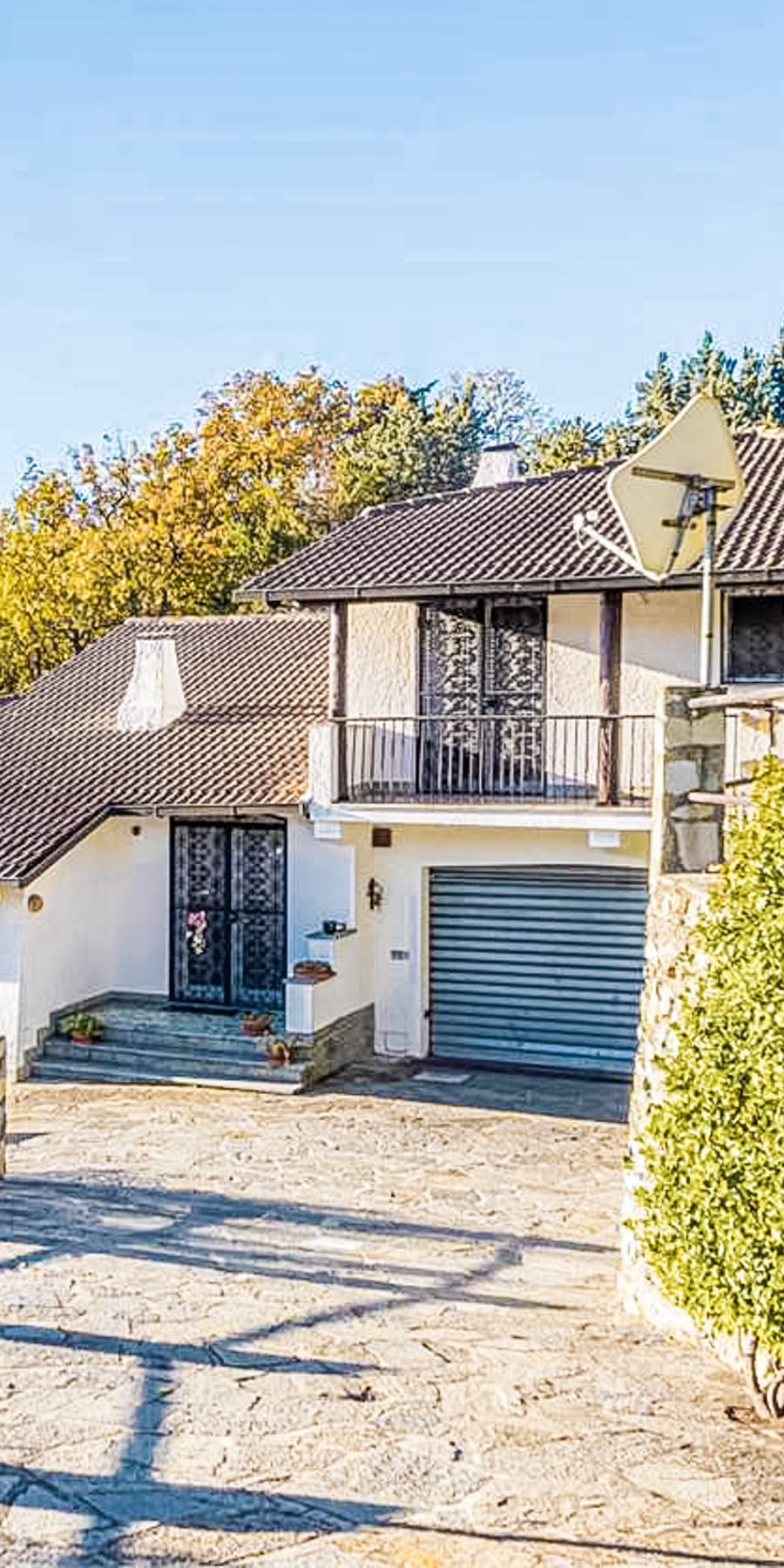 Villa con vista mare e piscina a Varazze