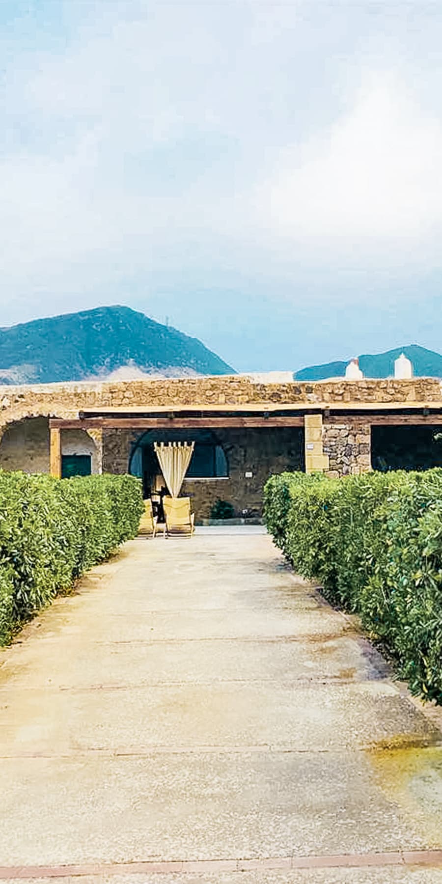 Villa con Dammusi e Terreno, Isola di Pantelleria