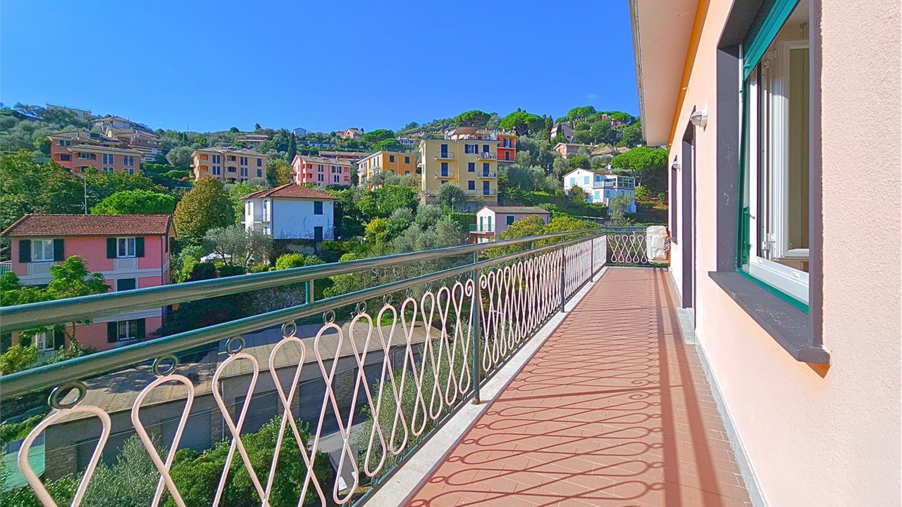Villa a Rapallo, vicino al mare e al borgo di San Michele