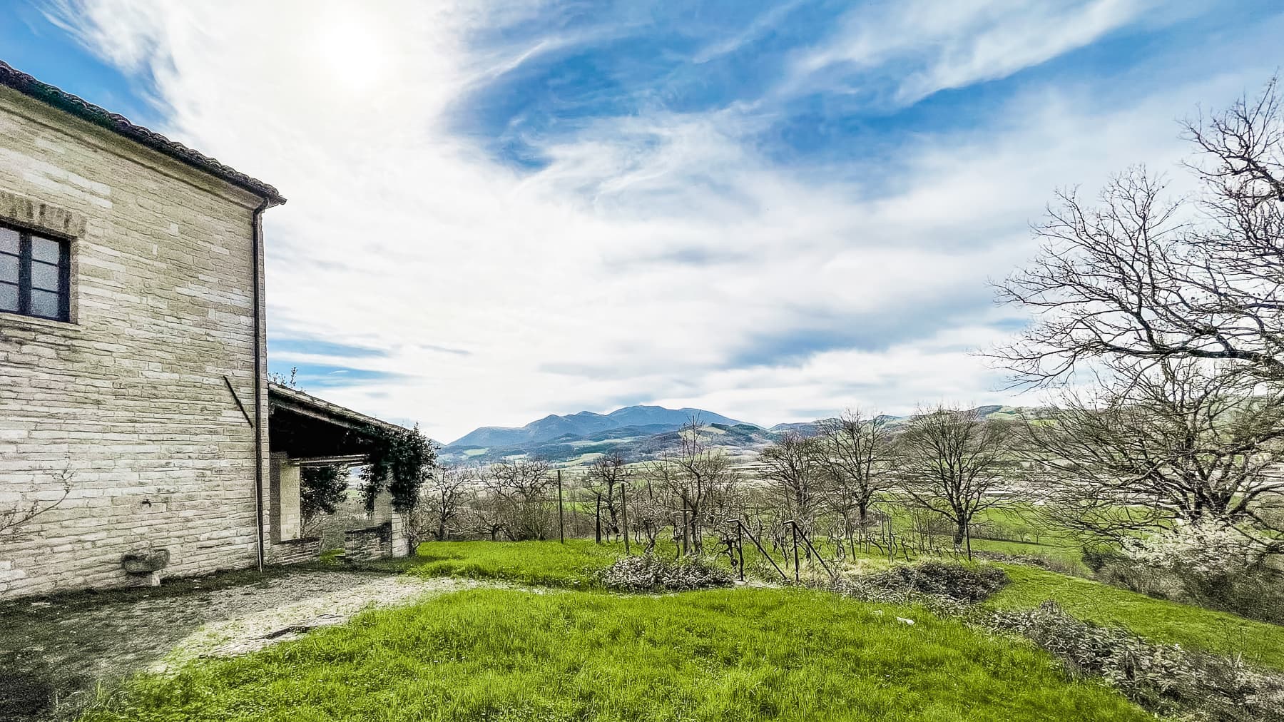 Pieve storica nel verde di Cagli, Pesaro Urbino
