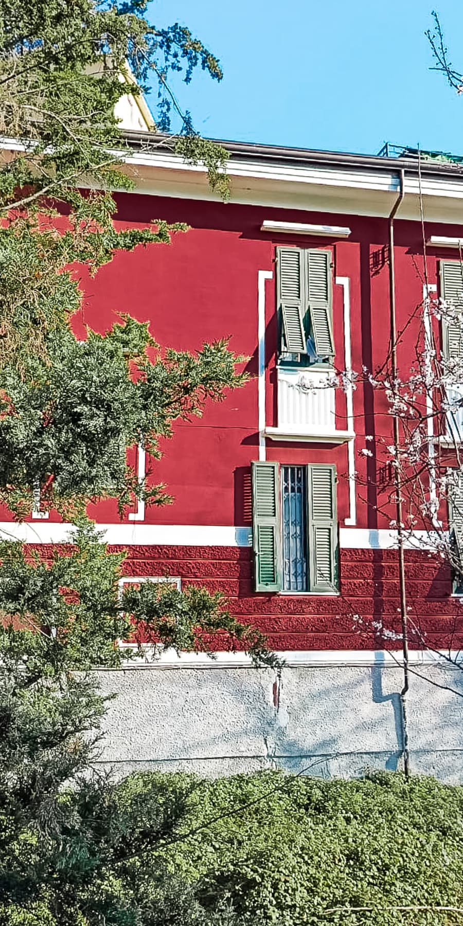 Villa storica con giardino nel centro di Carrara