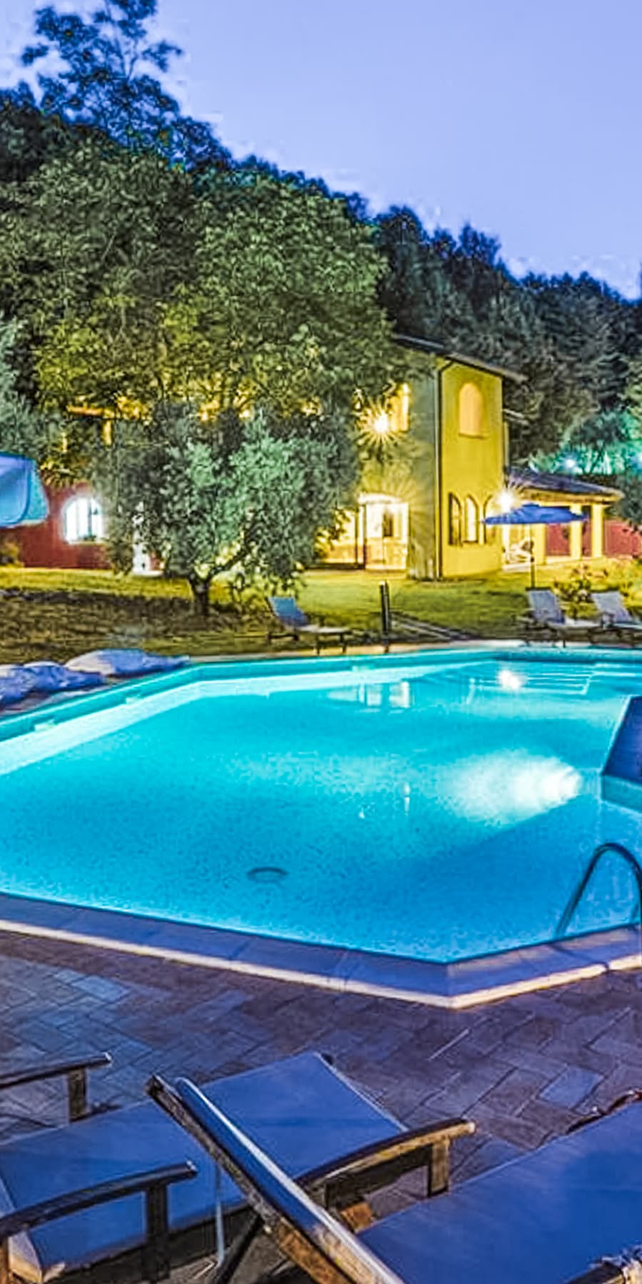 Casale degli Ulivi con Piscina in Vendita ad Acqualagna