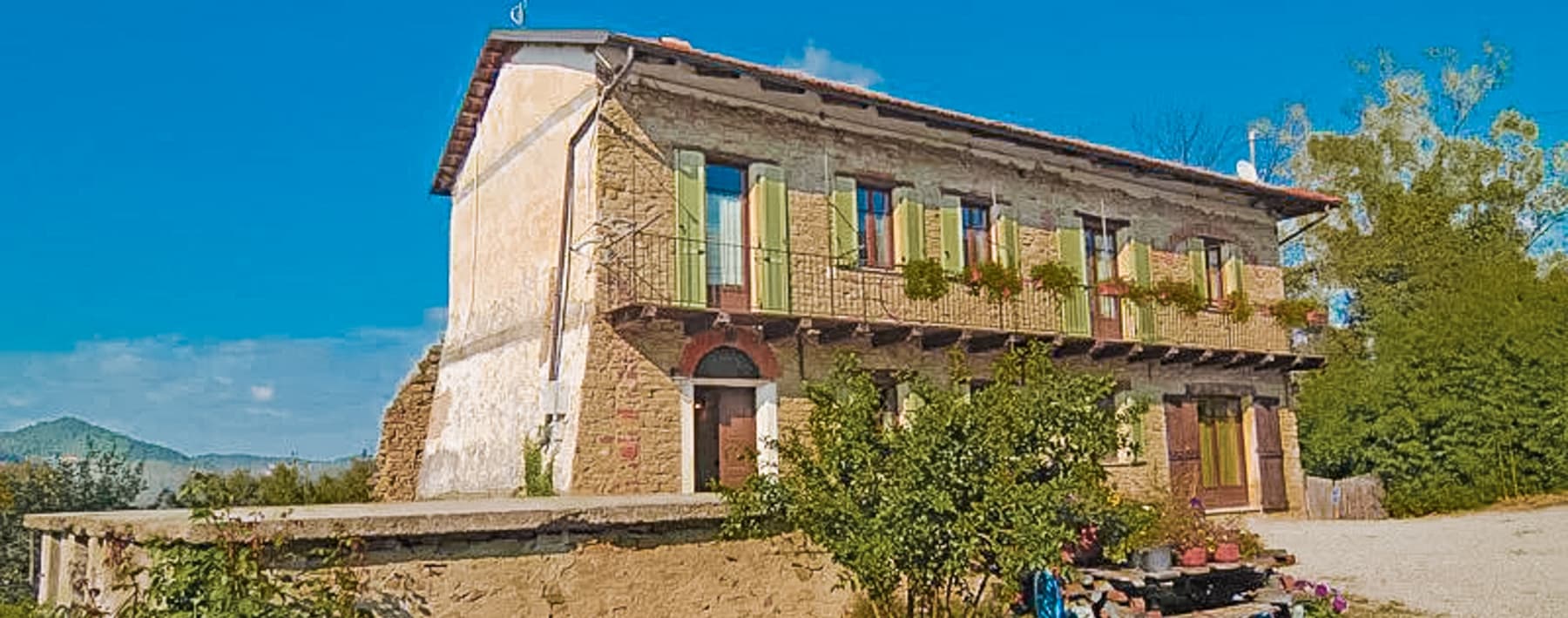 Casale con Glamping nella Valle Belbo, Bosia