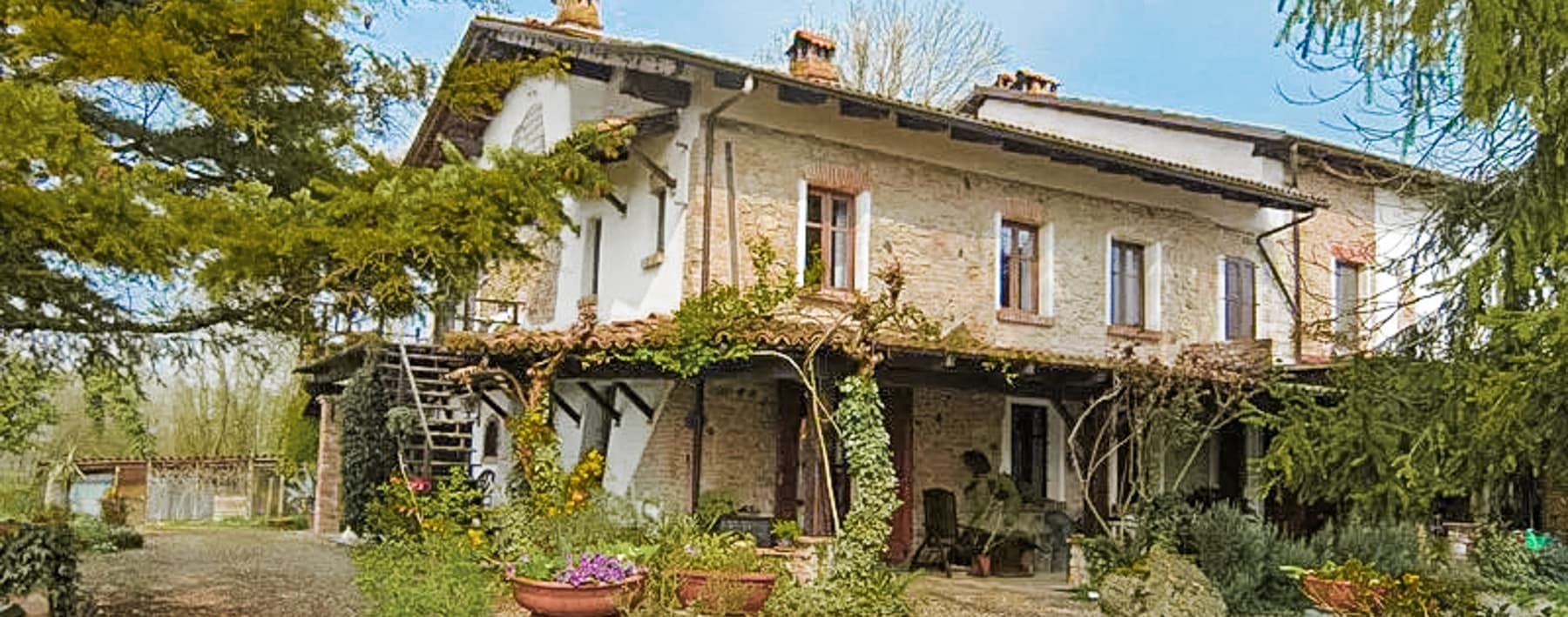 Casale panoramico nel cuore del Monferrato